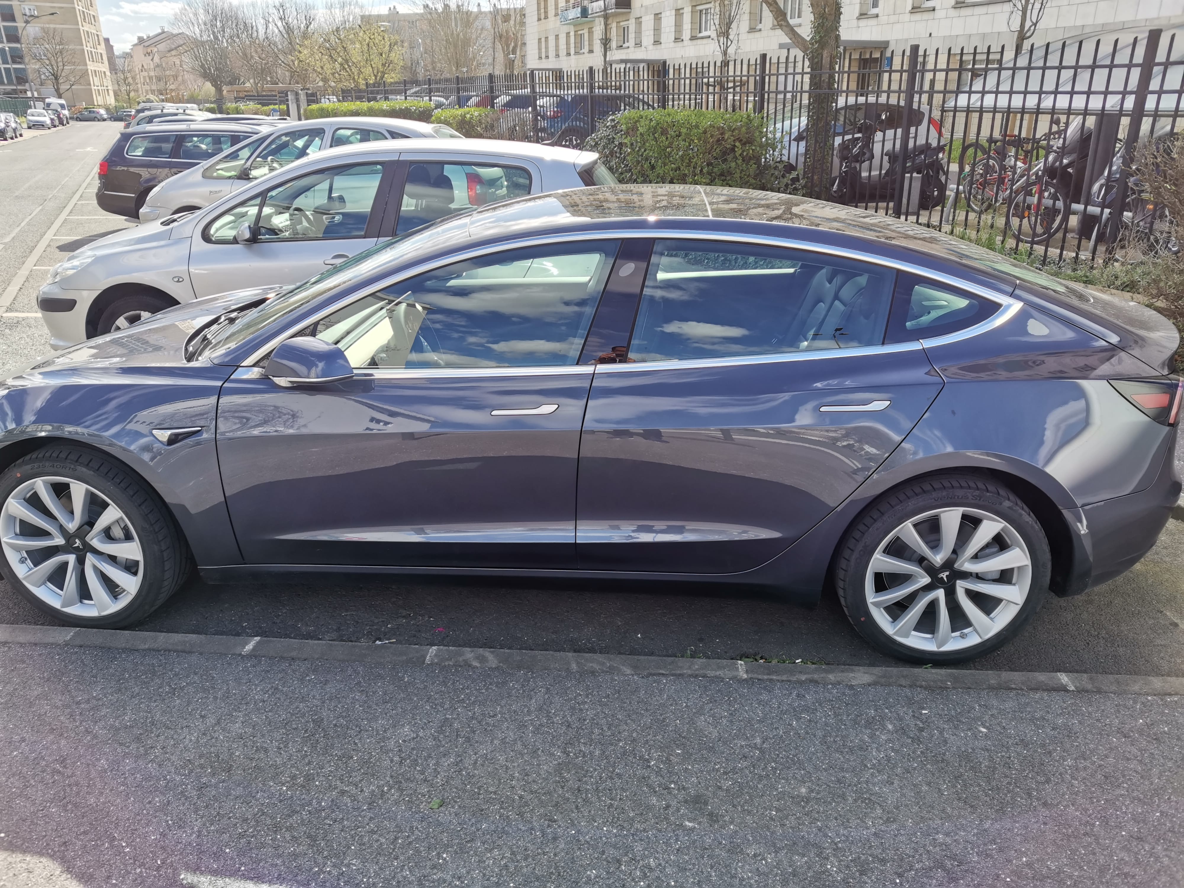 Tesla Model 3 avec Climatisation