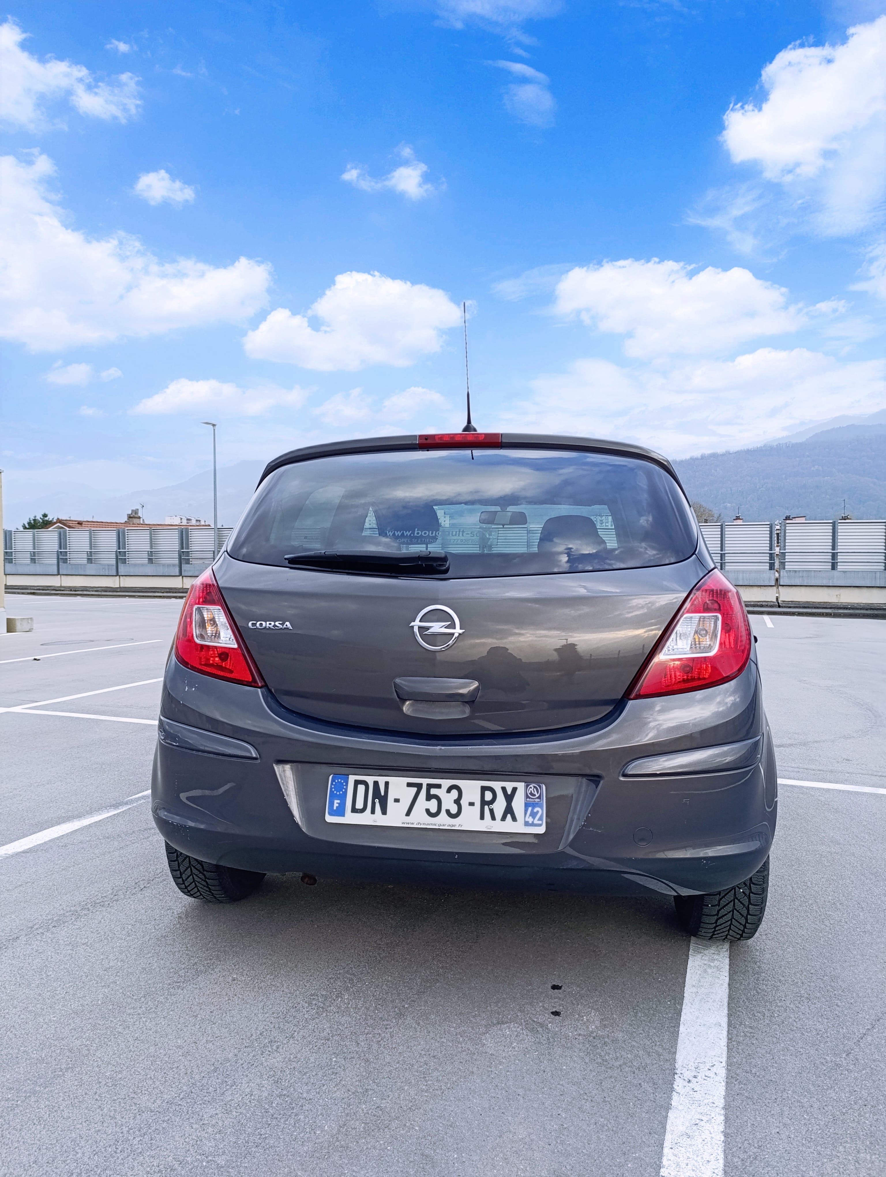 Opel Corsa avec GPS