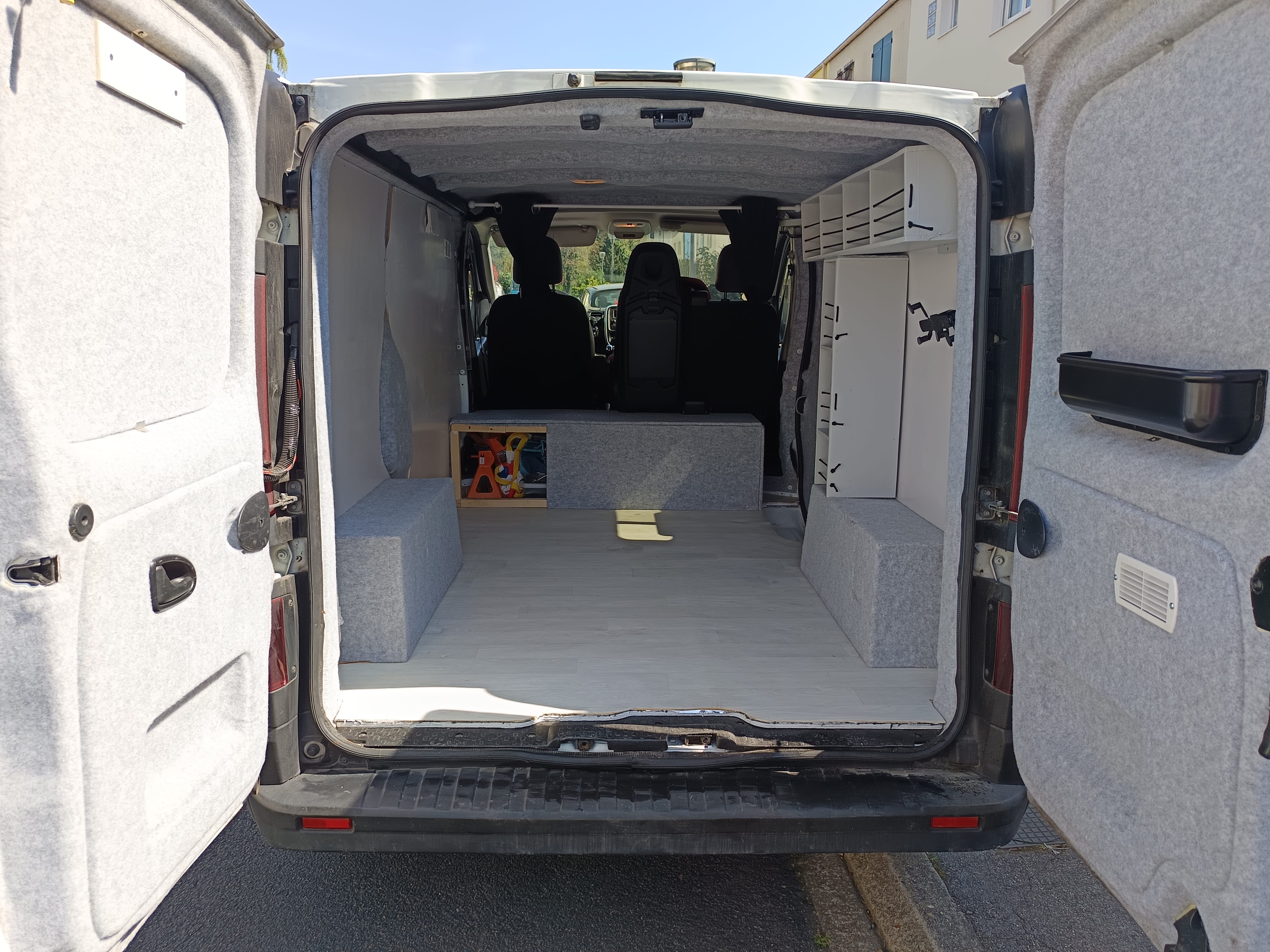 Renault Trafic 1.6 DCI 95 CV - 6 M3 avec Siège bébé