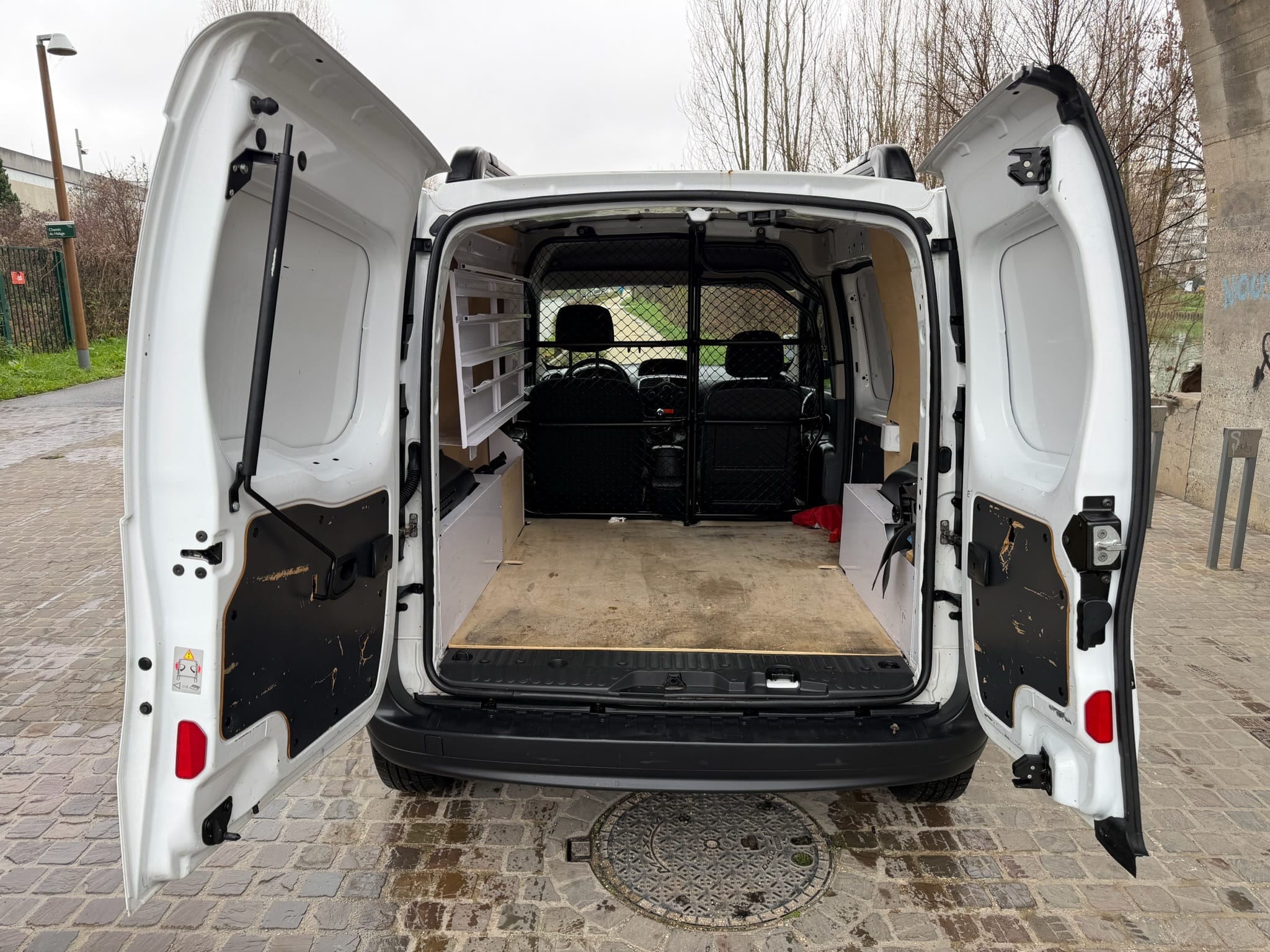 Renault Kangoo Fourgon avec Entrée audio / iPod