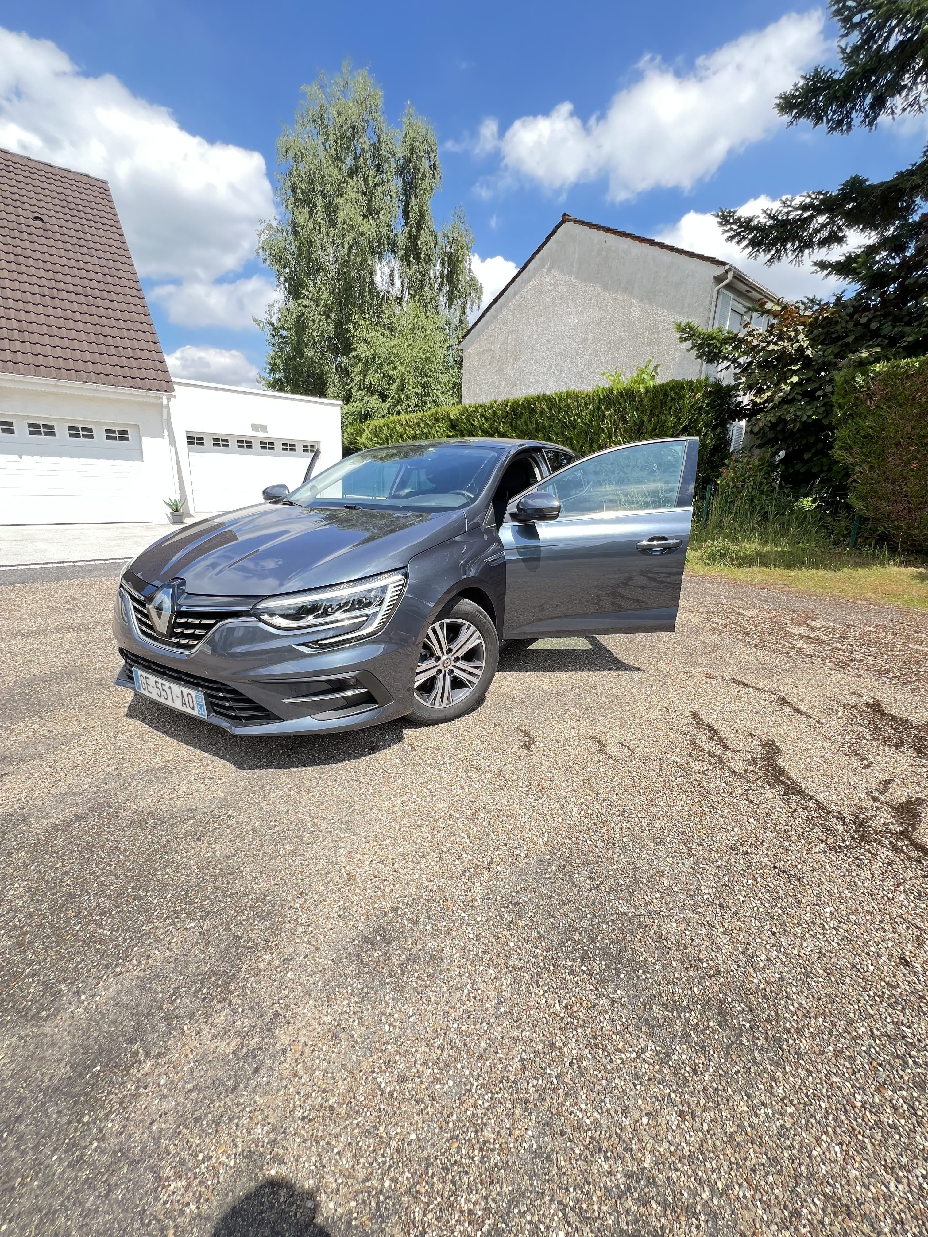 Renault Mégane 1.3 TCE, 2022, Essence 95, automatique