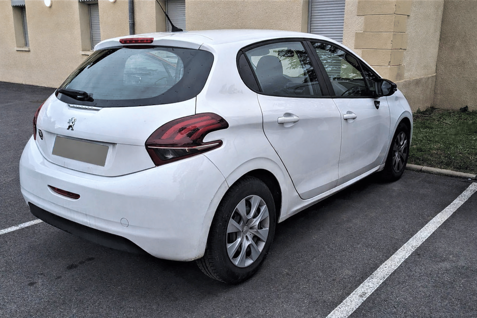 Peugeot 208 avec Climatisation