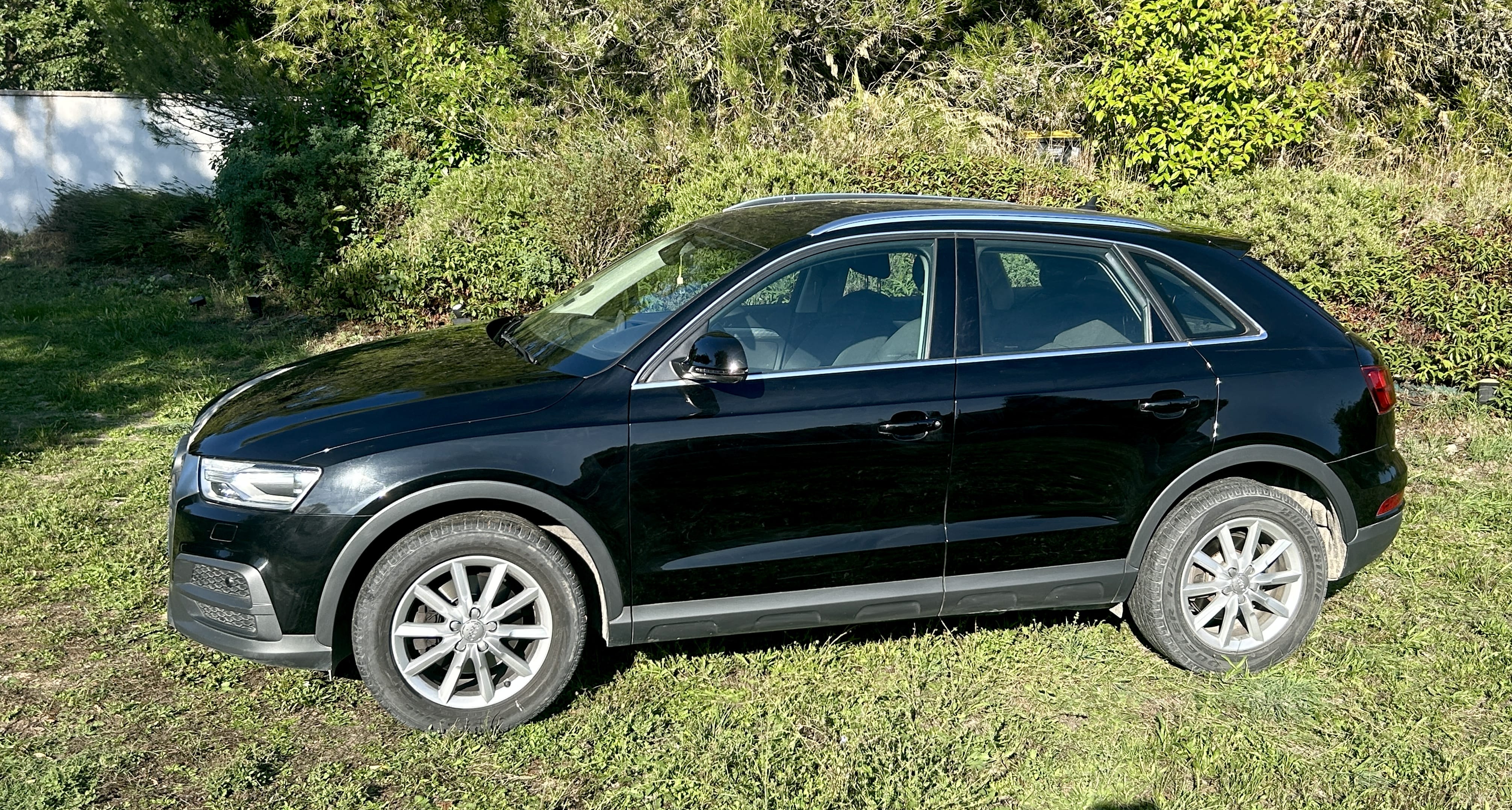 Audi Q3 1.4 TFSI S Tronic with Air conditioning