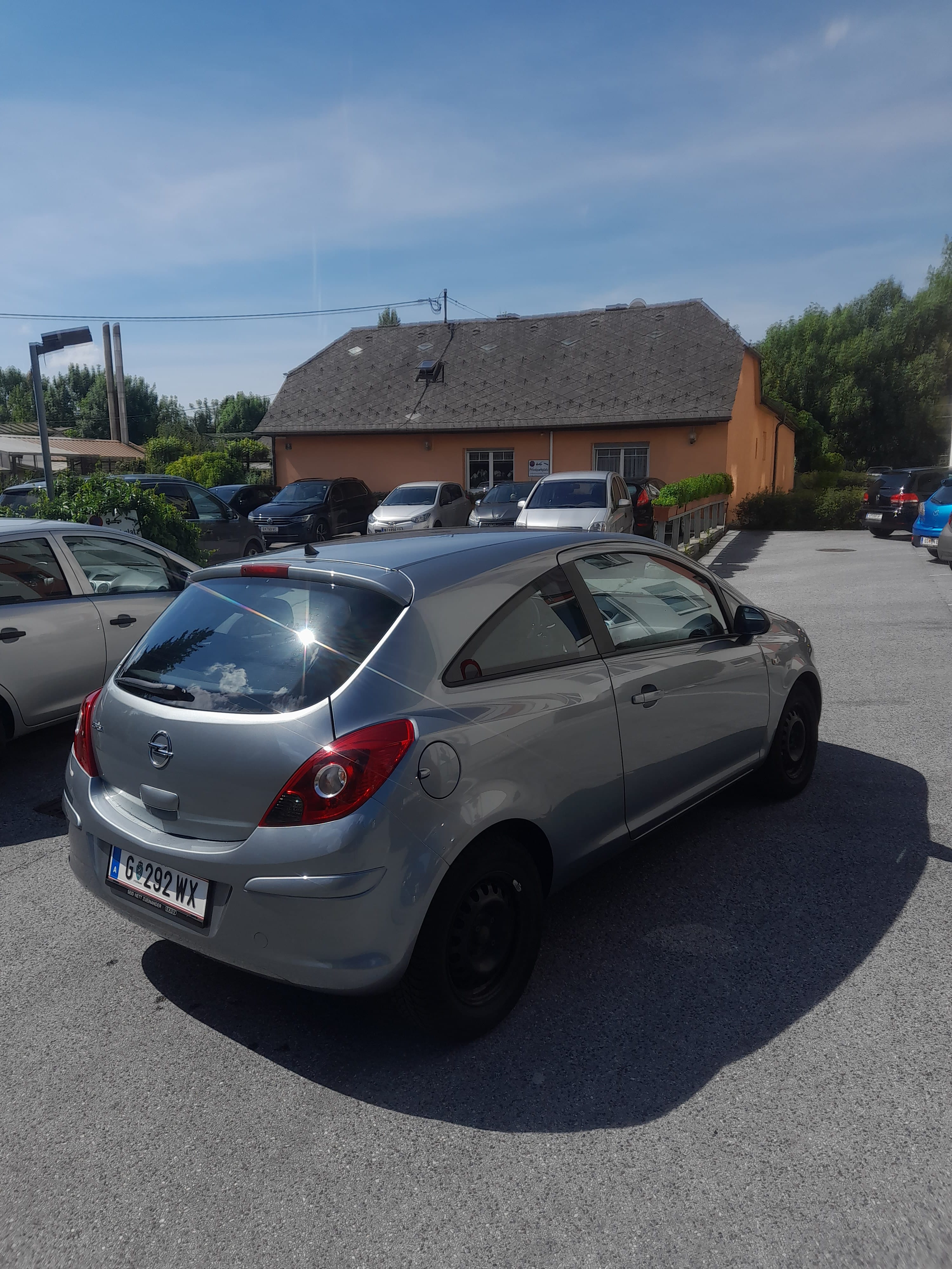 Opel Corsa mit Audio-/iPod-Zugang