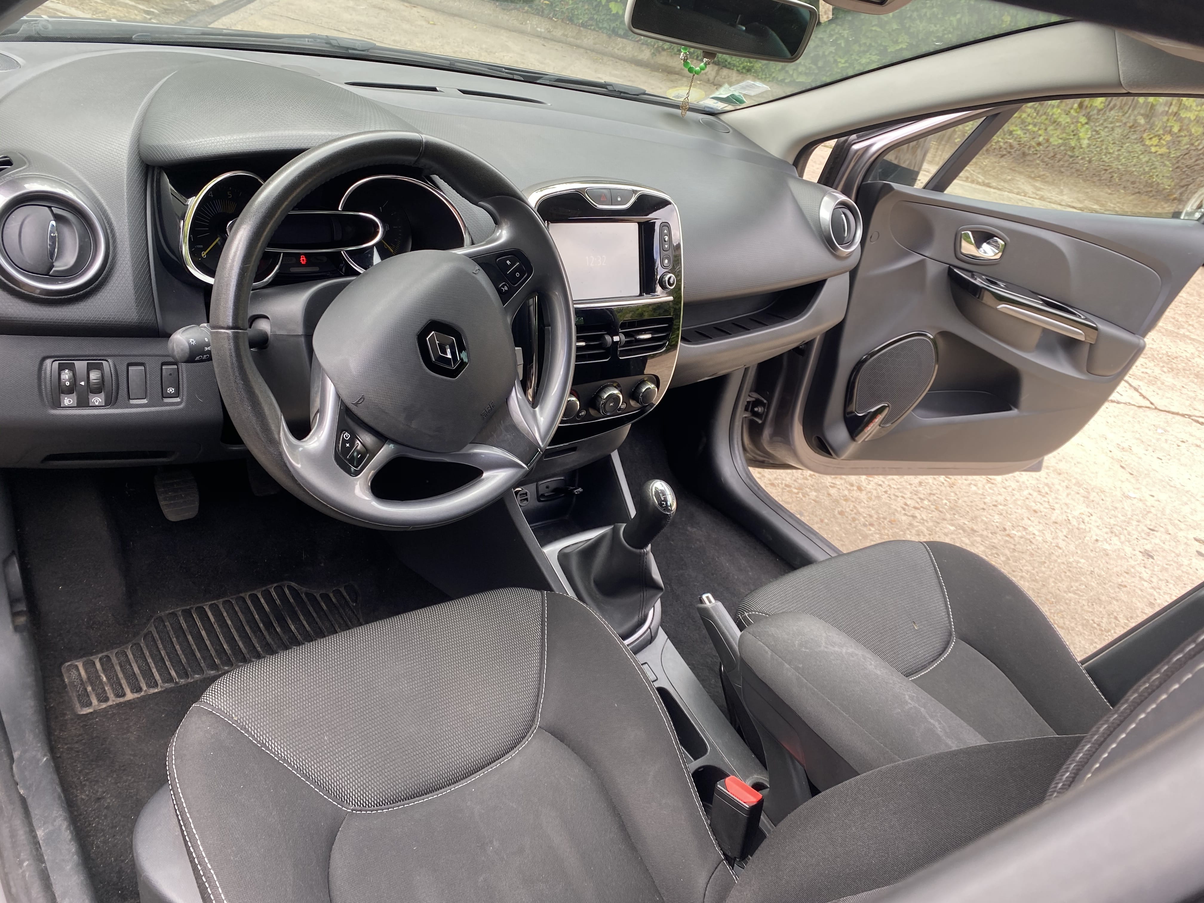 Renault Clio avec GPS
