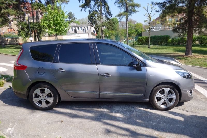 Renault Grand Scenic avec Climatisation