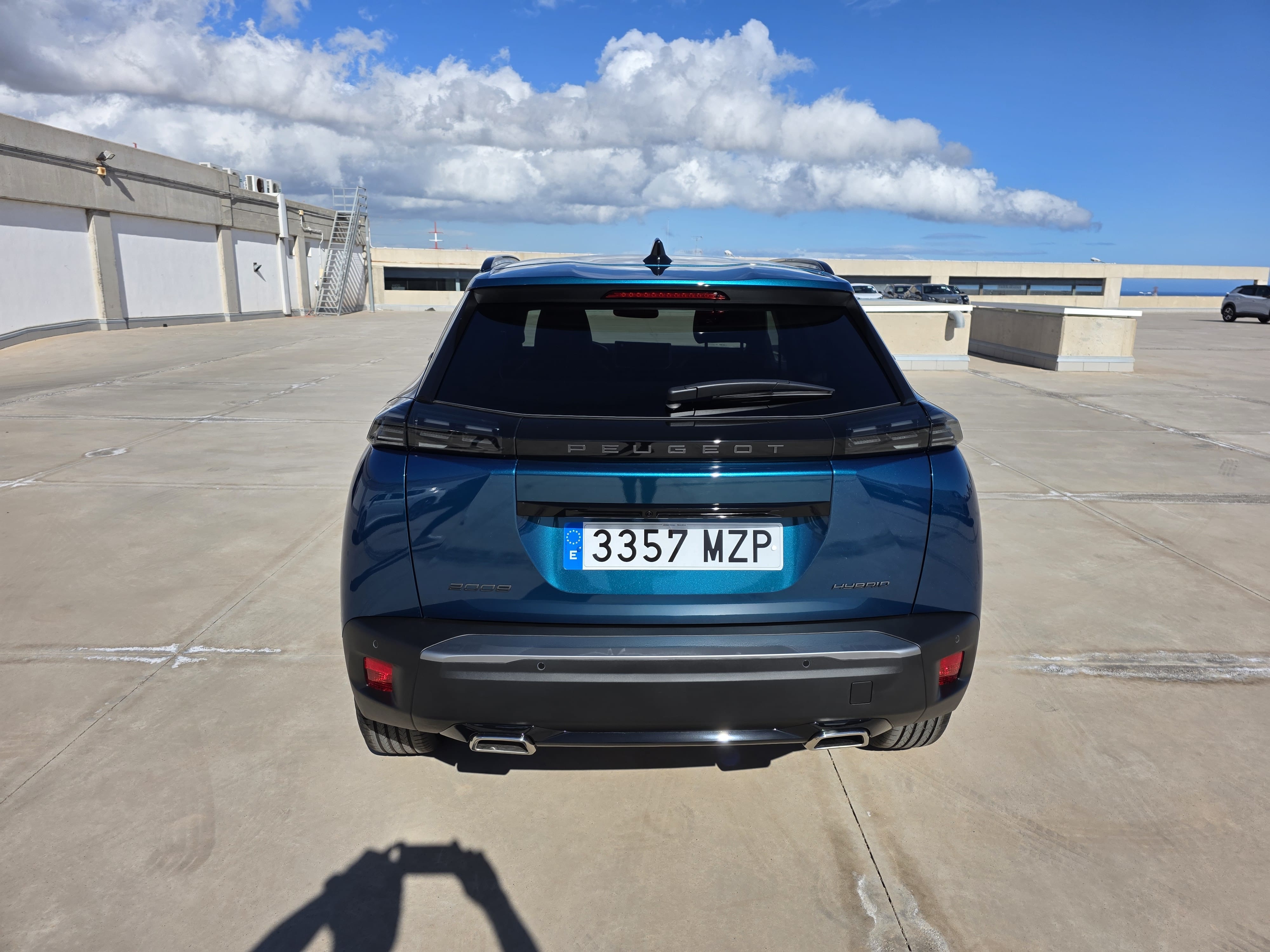 Peugeot 2008 with Baby seat