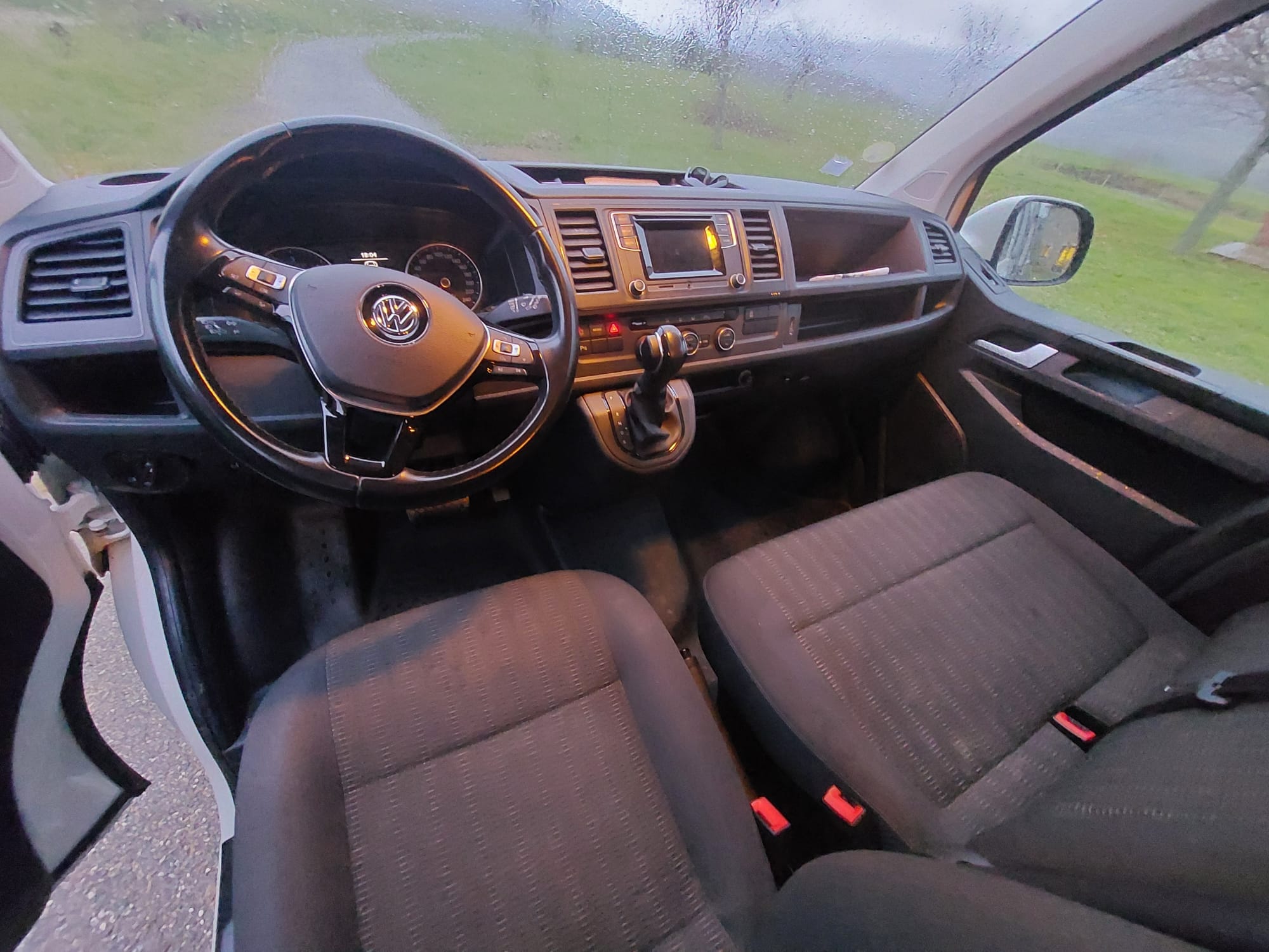 Volkswagen Transporter Combi Caravelle Confortline 2.0 TDi 4Motion avec Entrée audio / iPod