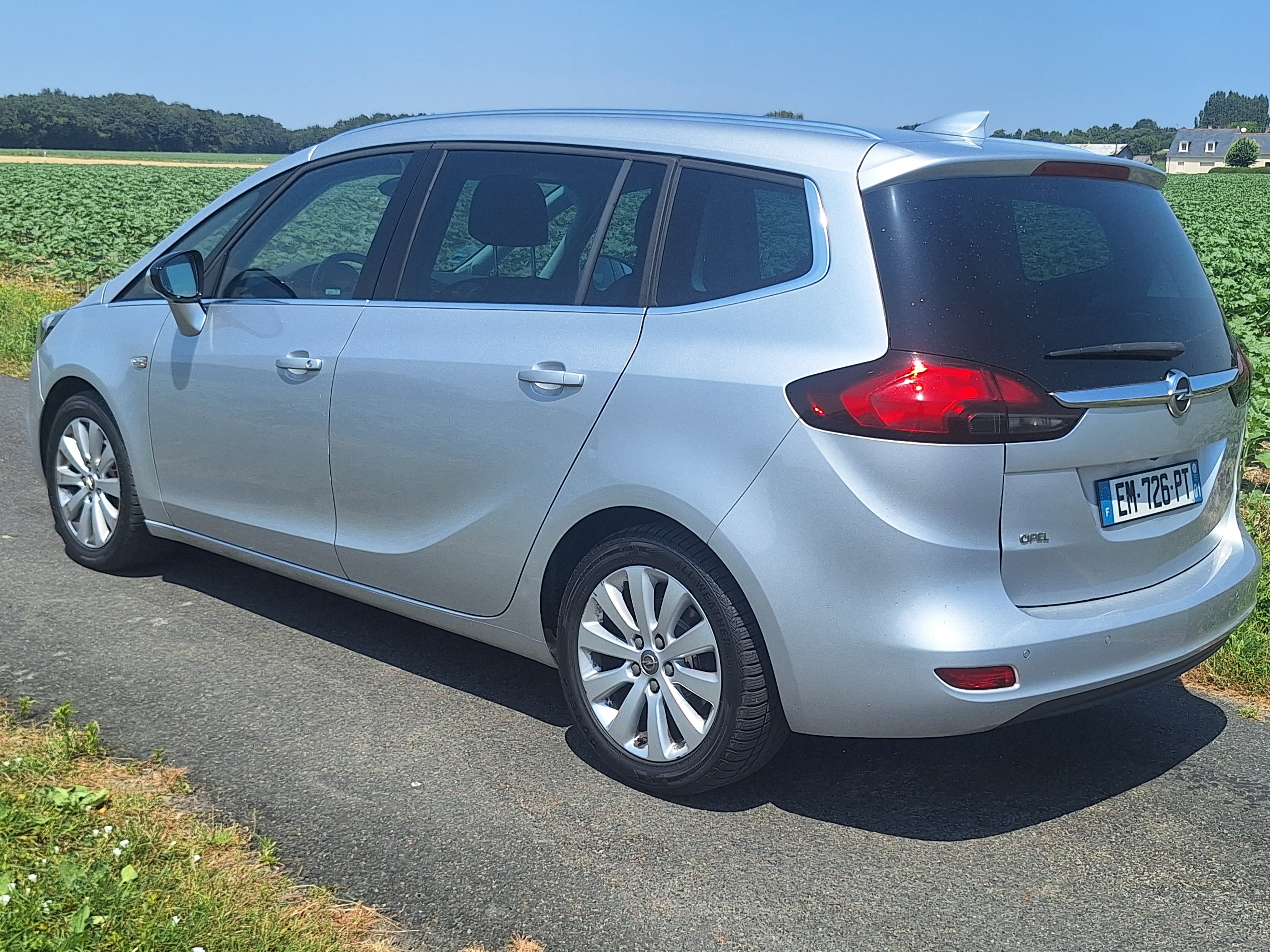 Opel Zafira C Ethanol E85 Flexfuel 1.4 Turbo 140 cv avec Caméra de recul