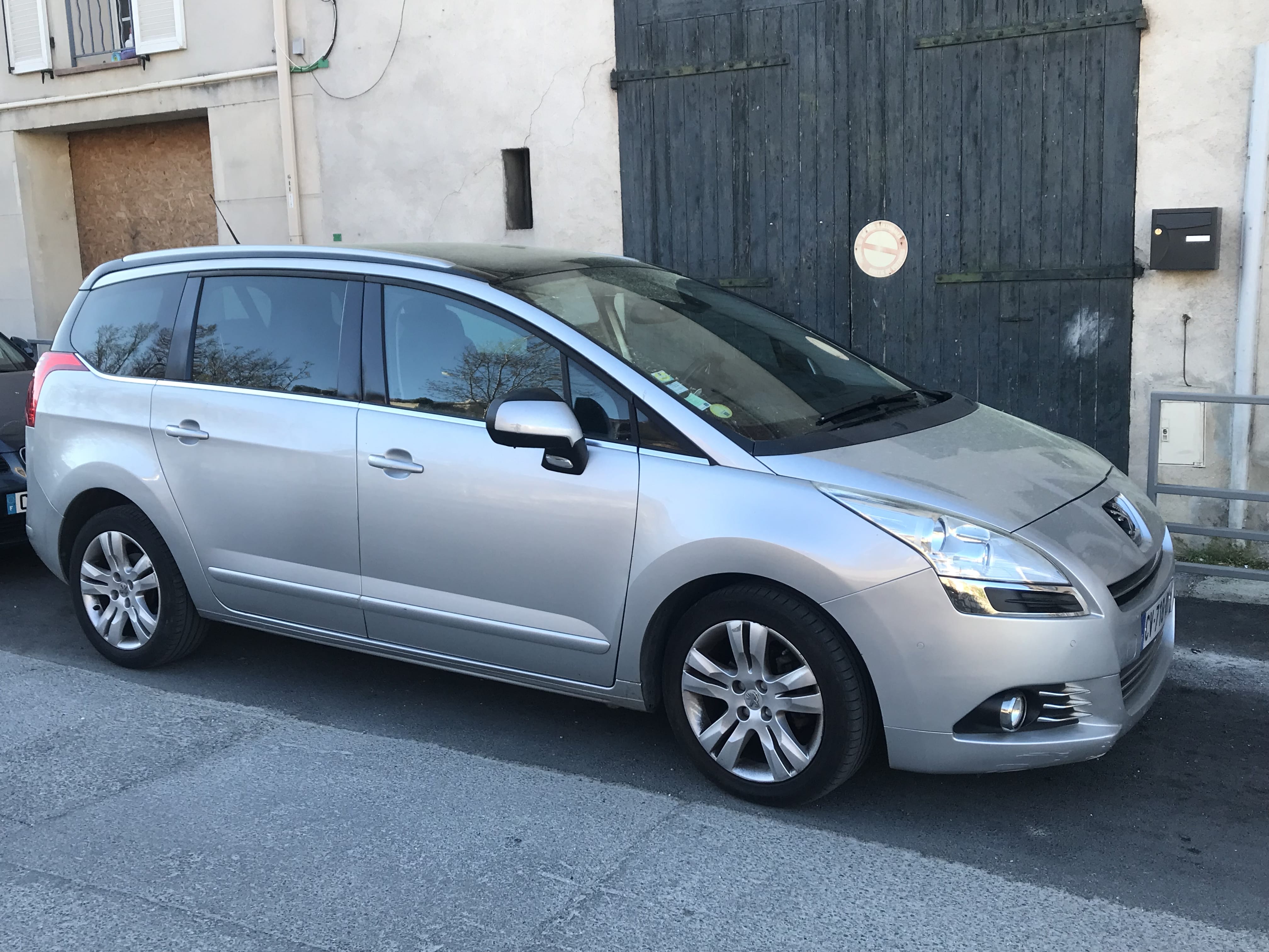Peugeot 5008, 2013, Diesel, automatique, 7 places