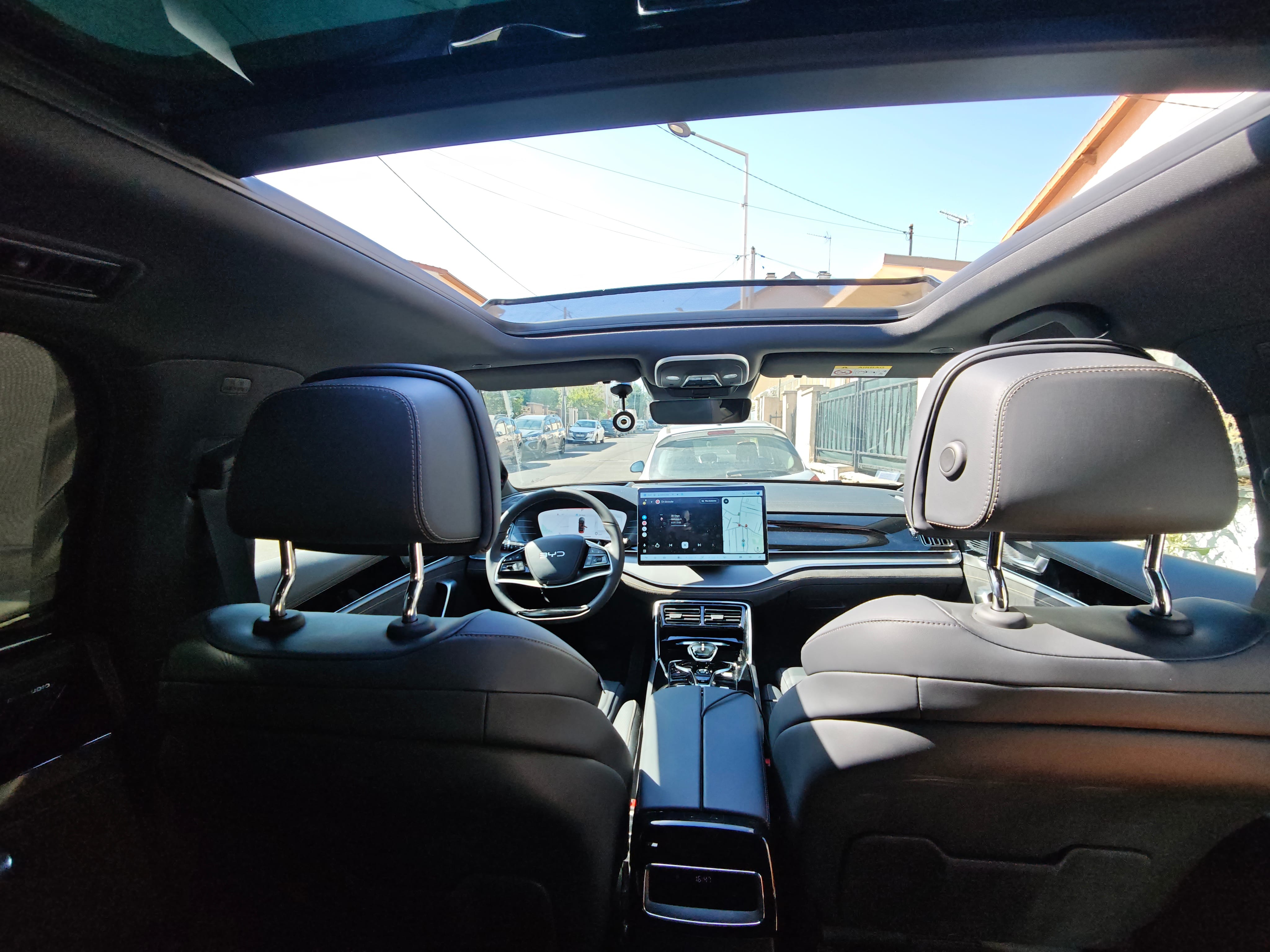 BYD Tang avec GPS