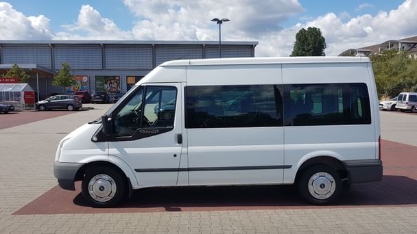 Ford Transit Kombi Anhängerkupplung + 9 Sitze, 2011, Diesel, 9 Sitze und mehr