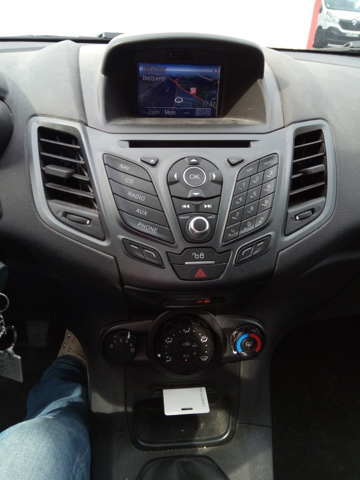 Ford Fiesta avec GPS