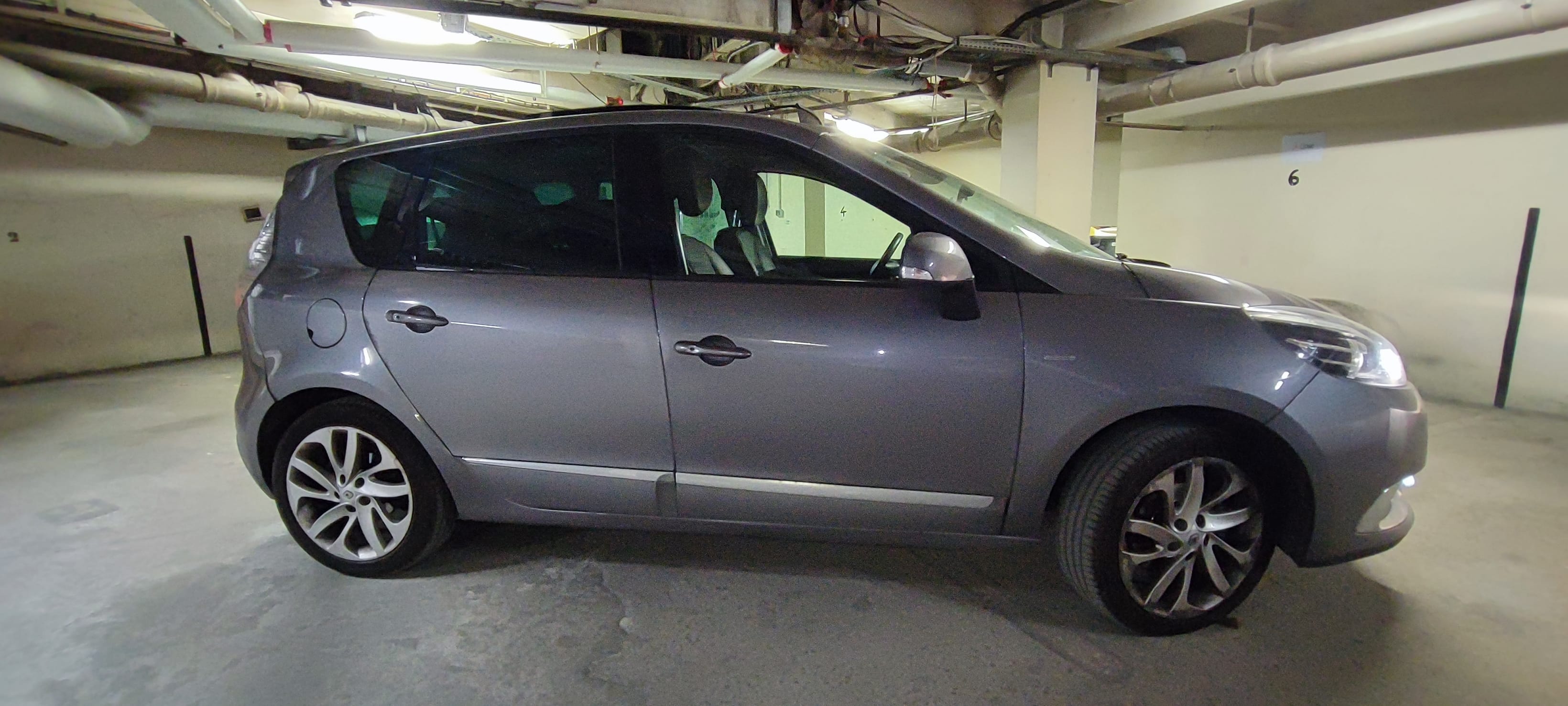 Renault Scenic avec Climatisation