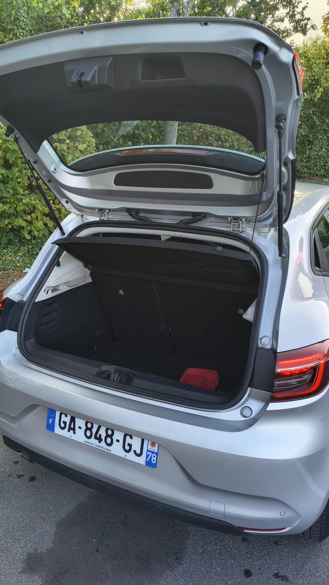 Renault Clio avec Siège bébé