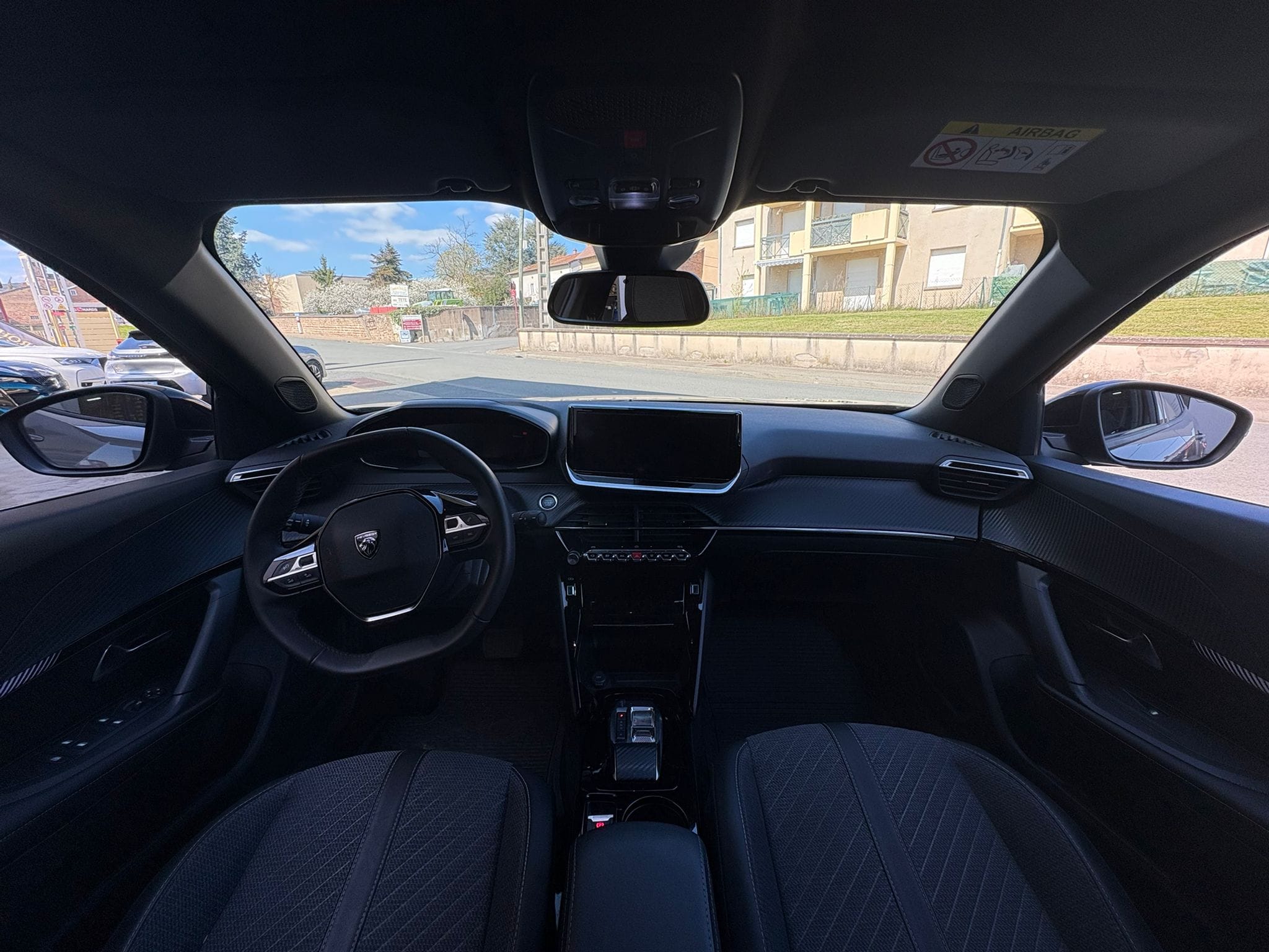 Peugeot 2008 avec GPS