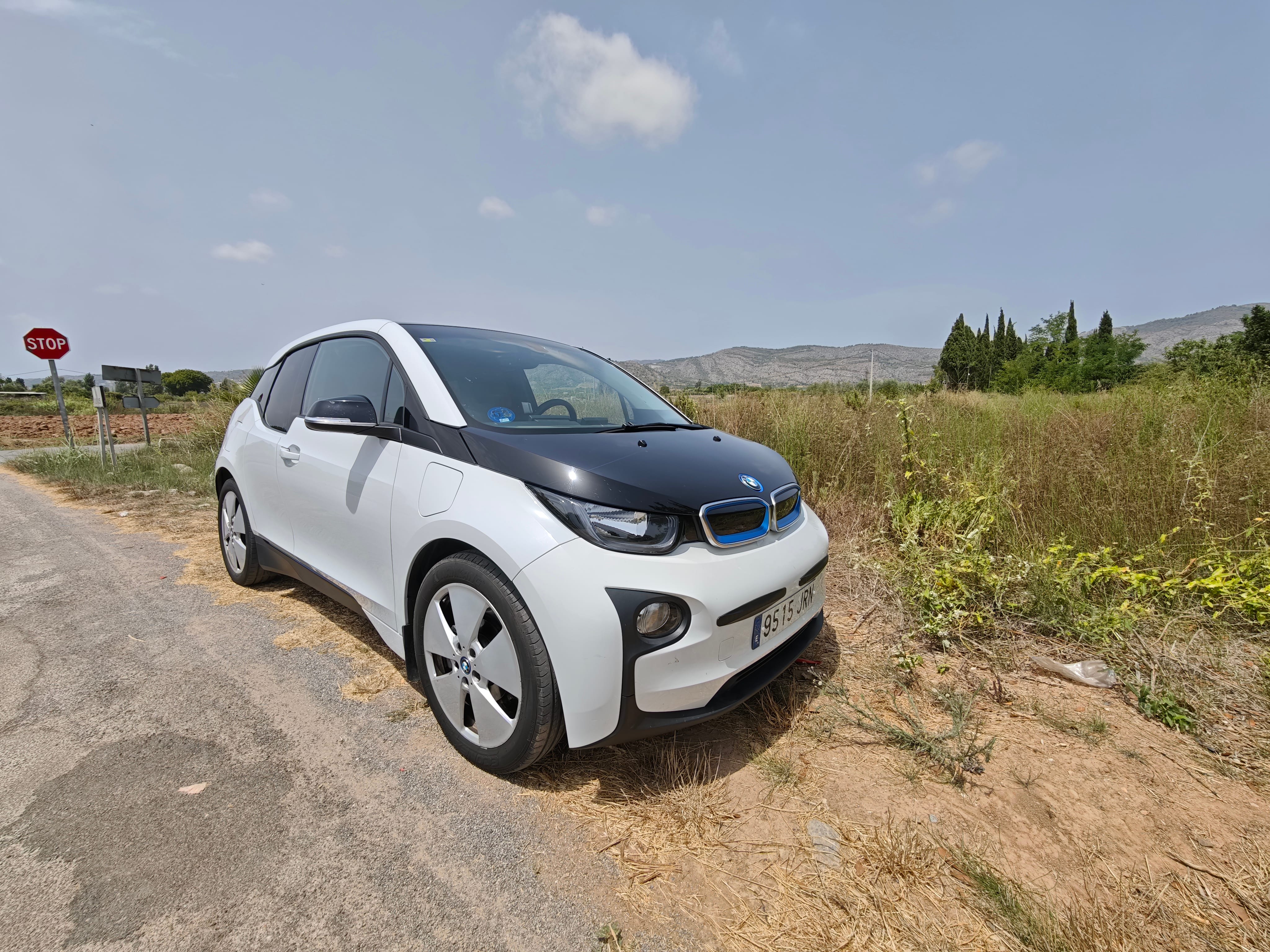 BMW i3, 2016, Gasolina 95 / Eléctrico (híbrido), Automático