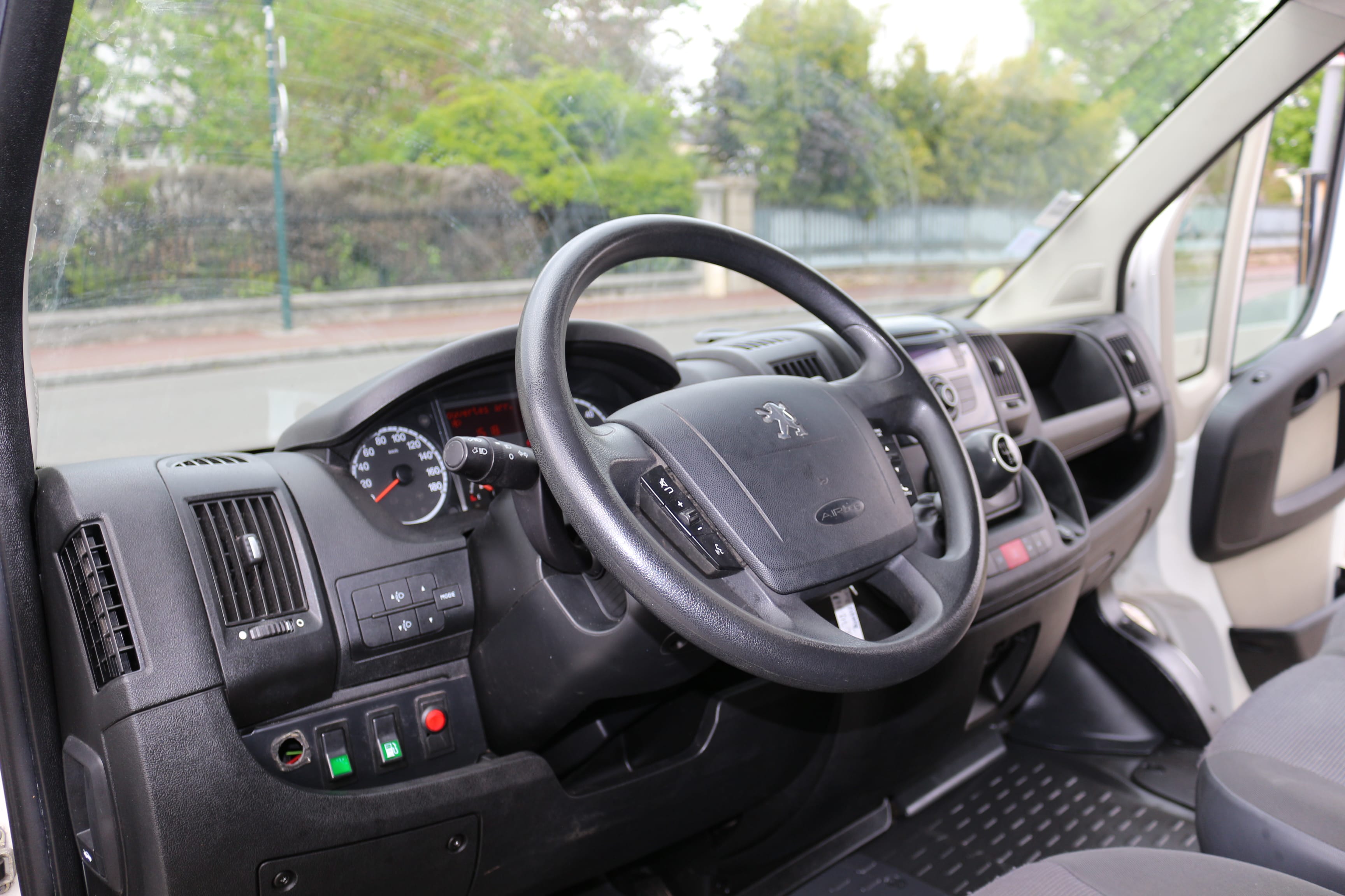 Peugeot Boxer CW-198-FQ