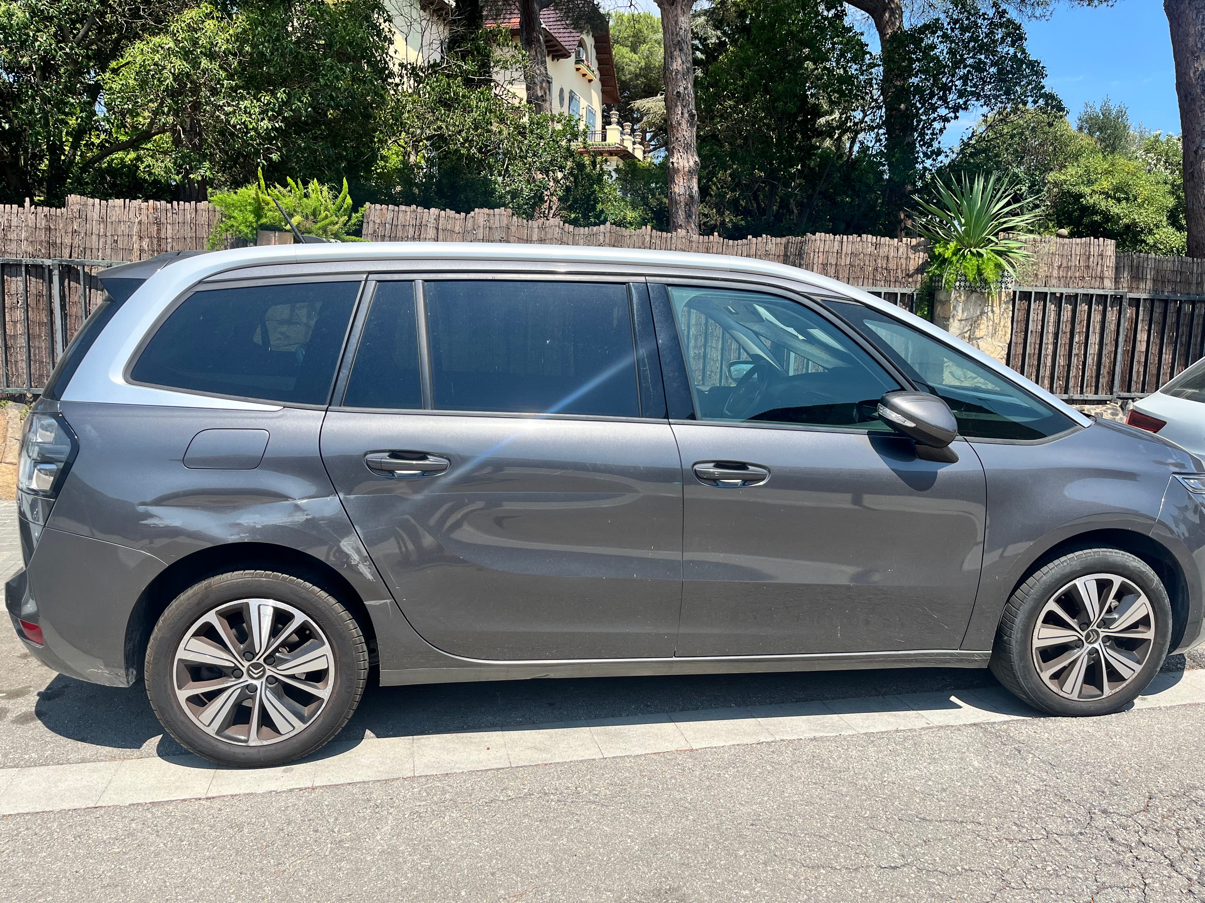 Citroen C4 Grand Spacetourer con Aire acondicionado