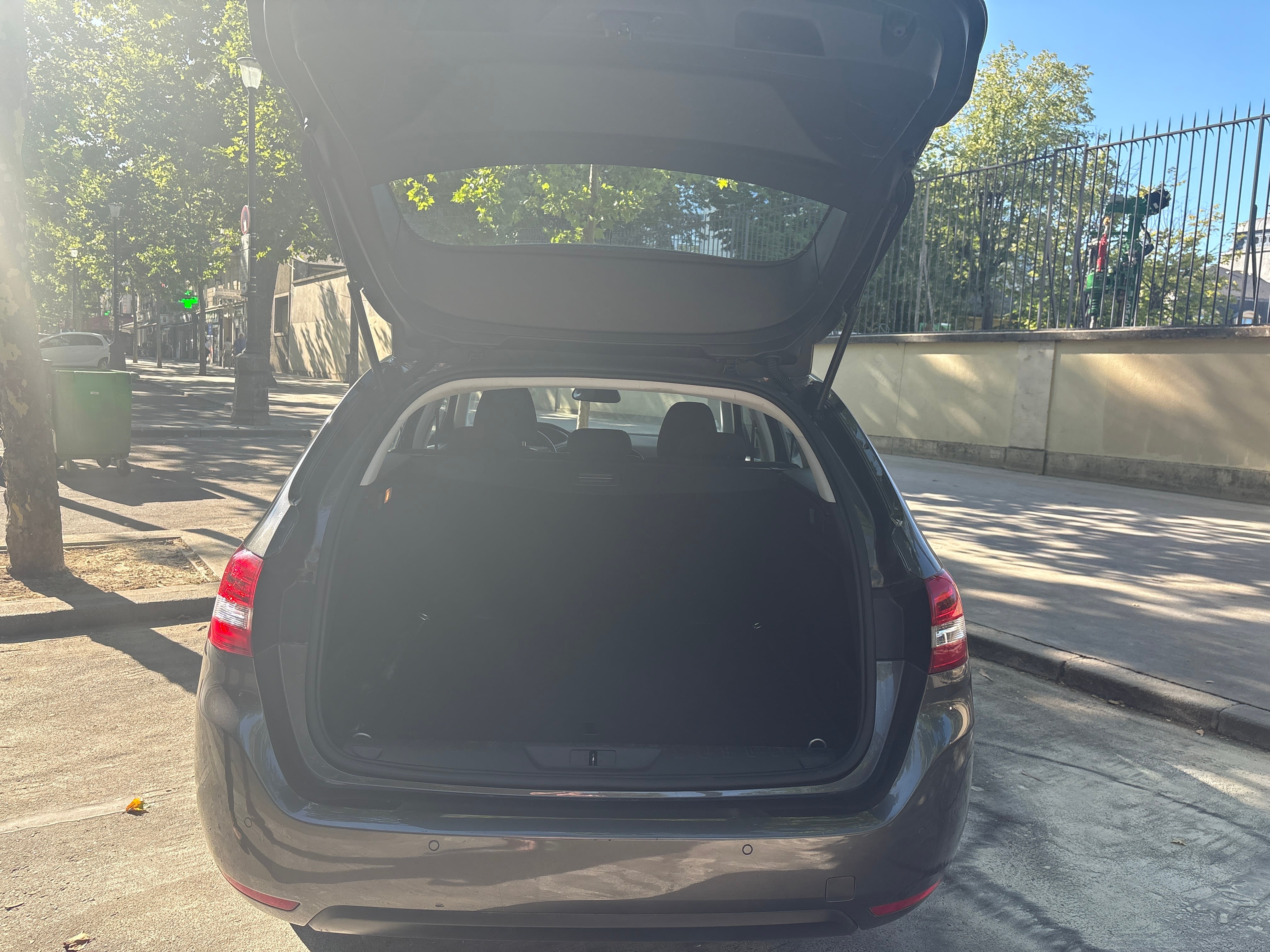 Peugeot 308 SW 130ch HDI - Gare Montparnasse