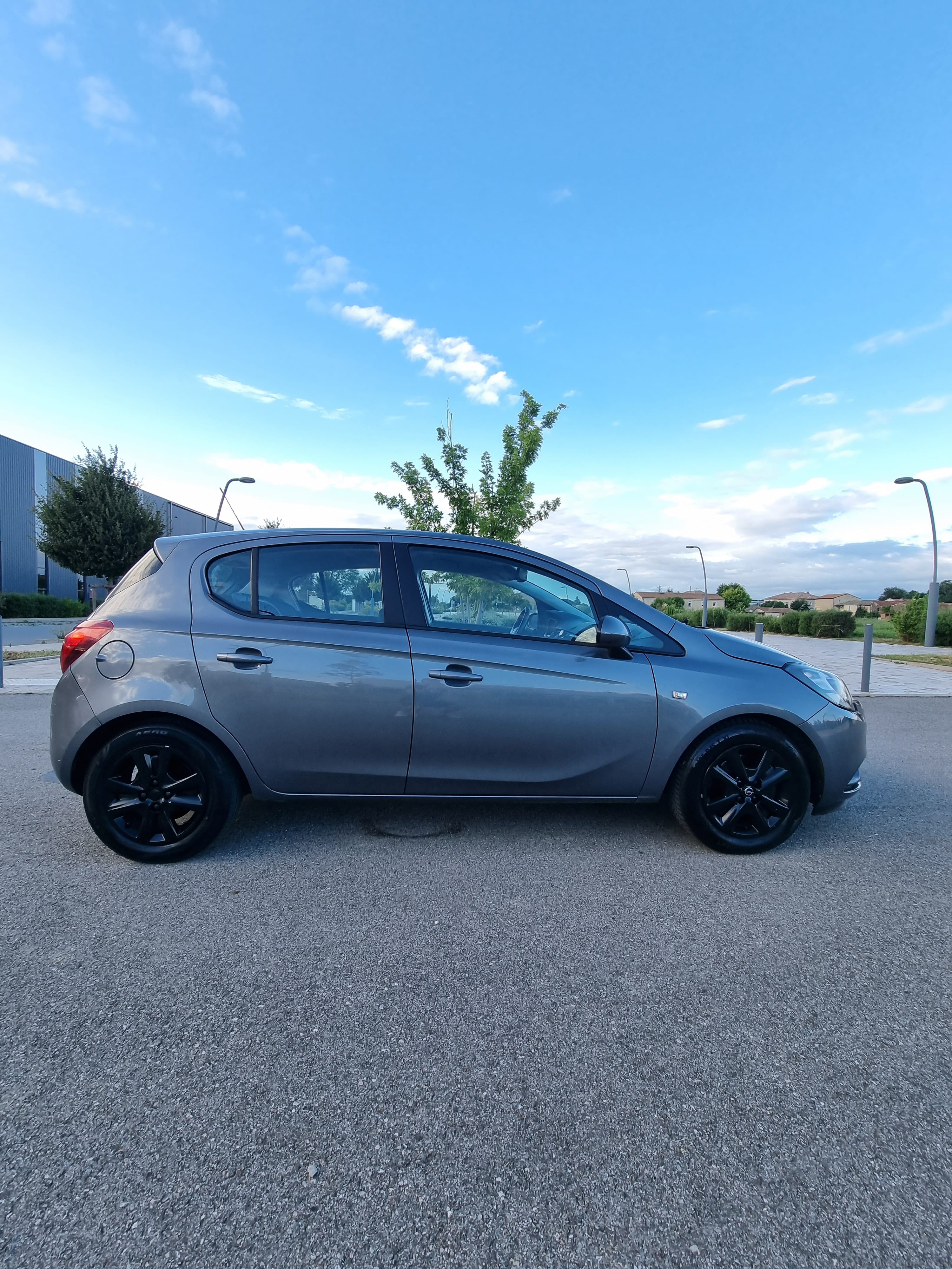 Opel Corsa avec Climatisation