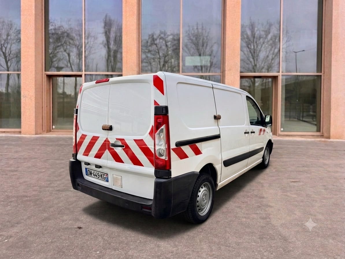 Peugeot Expert avec Autoradio