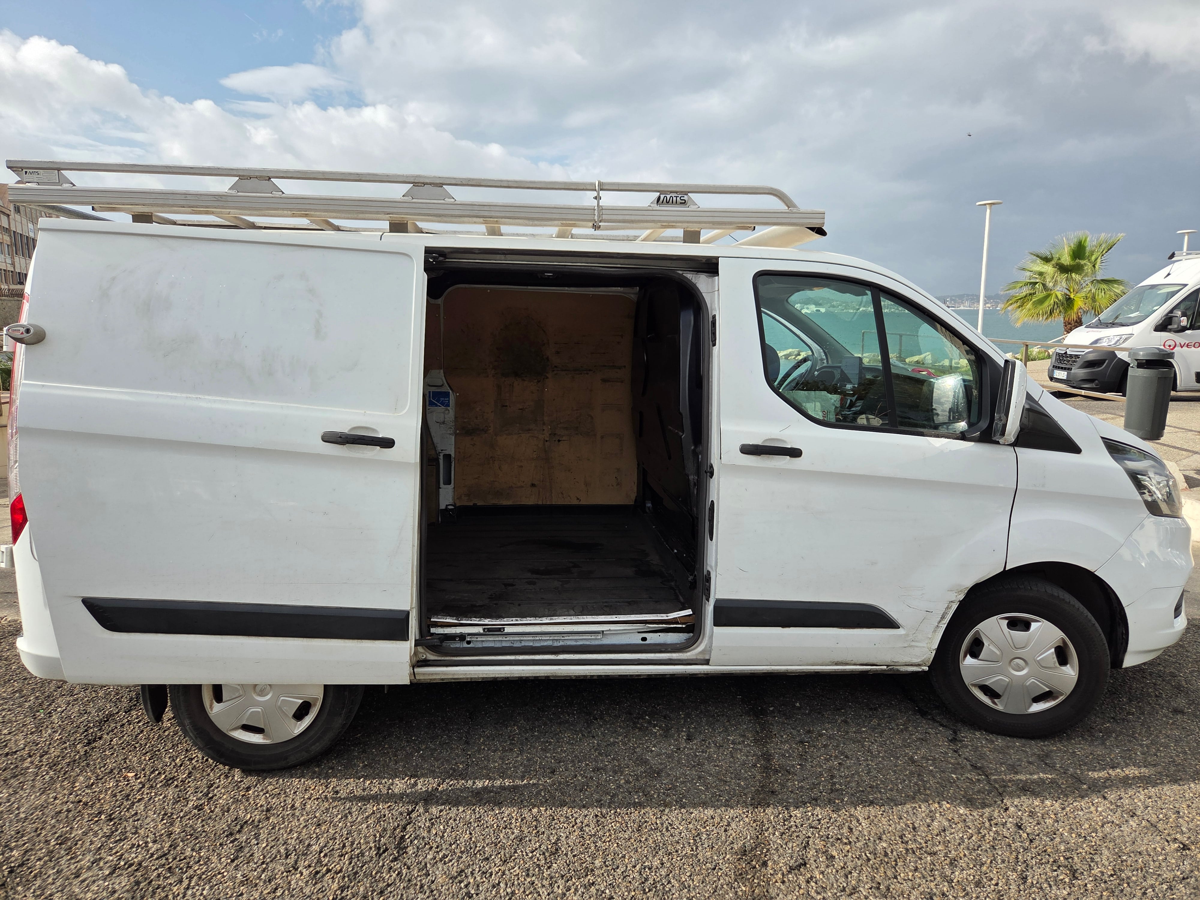 Ford Transit Custom Fourgon avec Siège bébé