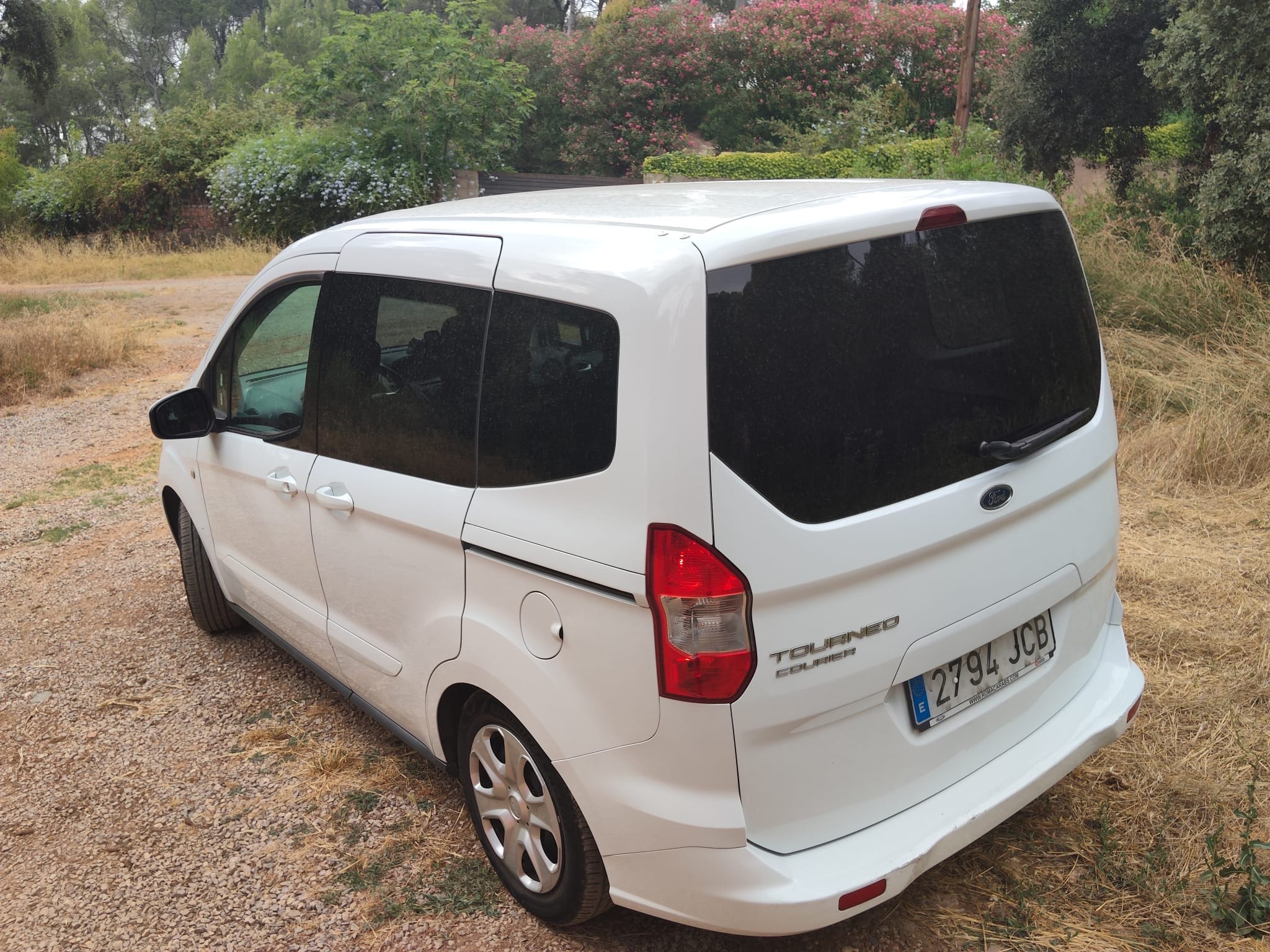 Ford Tourneo Courier con Aire acondicionado