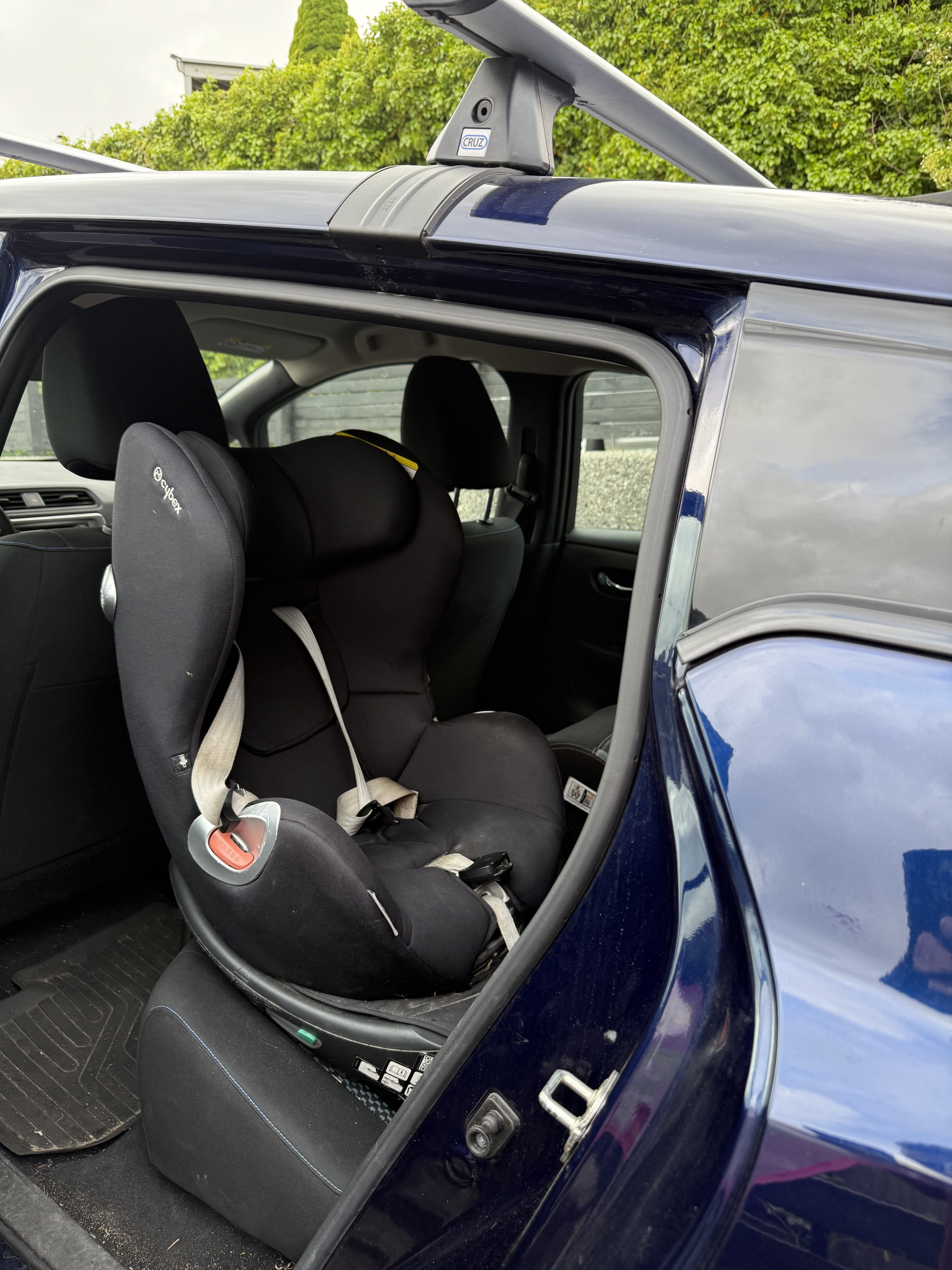 Nissan Leaf with Audio / iPod input