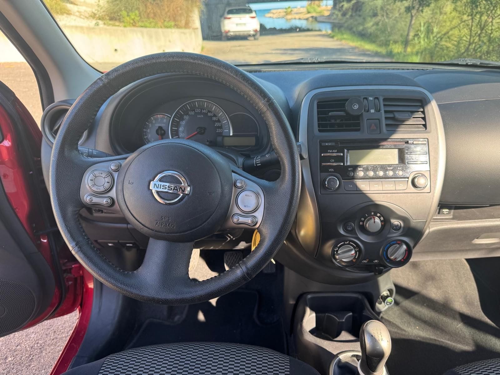 Nissan Micra 1.2i 5 portes avec Audio Bluetooth