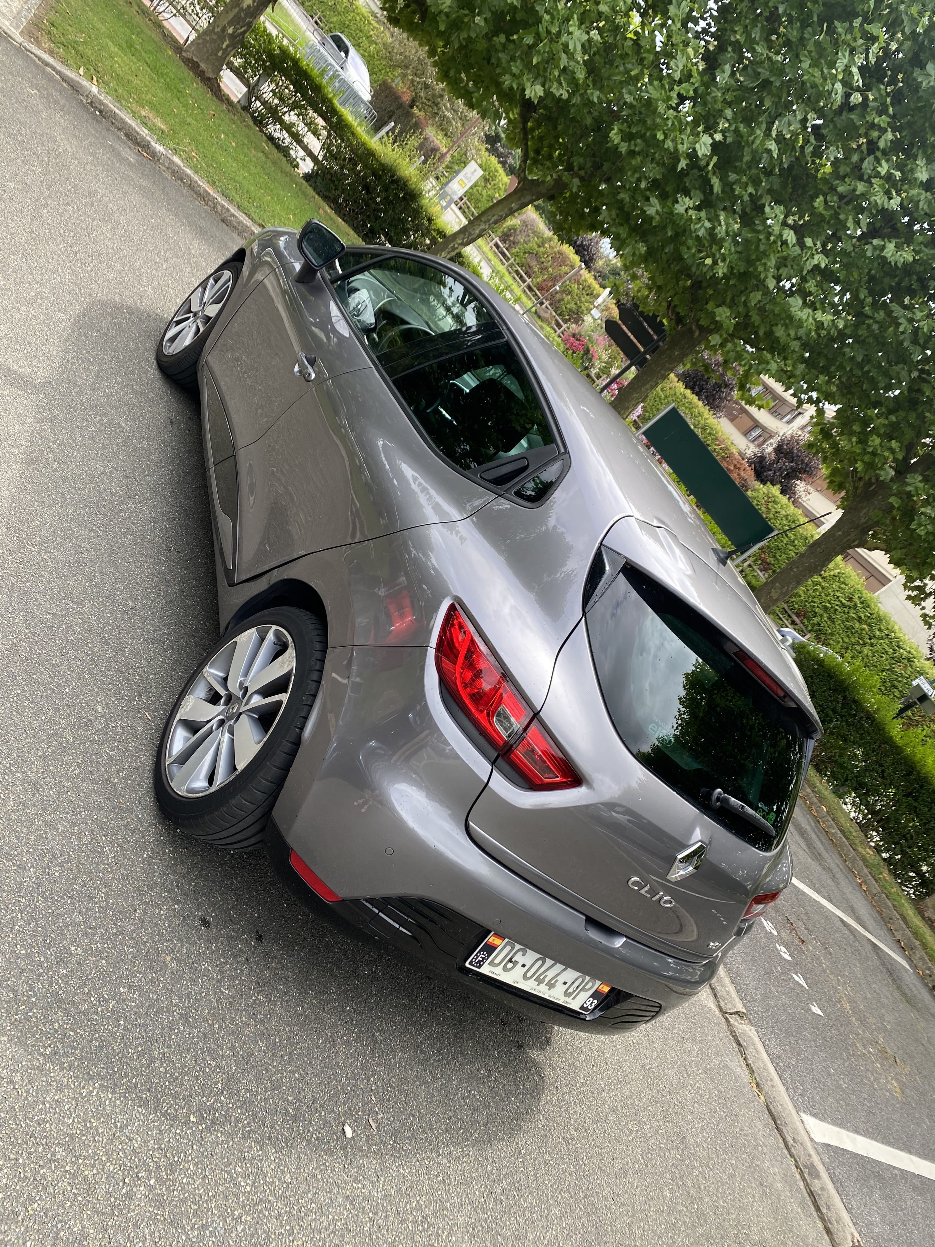 Renault Clio avec Régulateur de vitesse