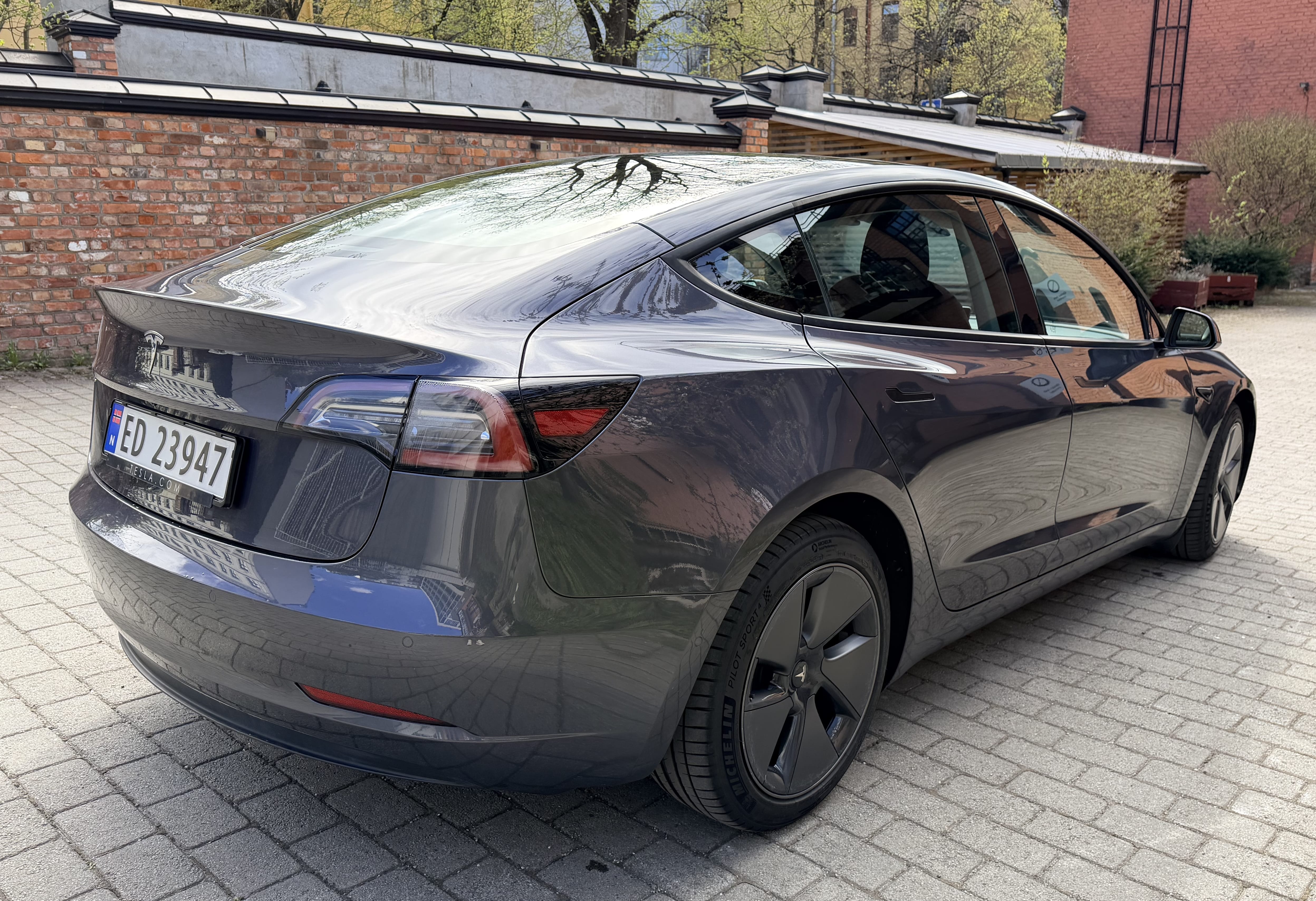 Tesla Model 3 Standard Range Plus med Aircondition