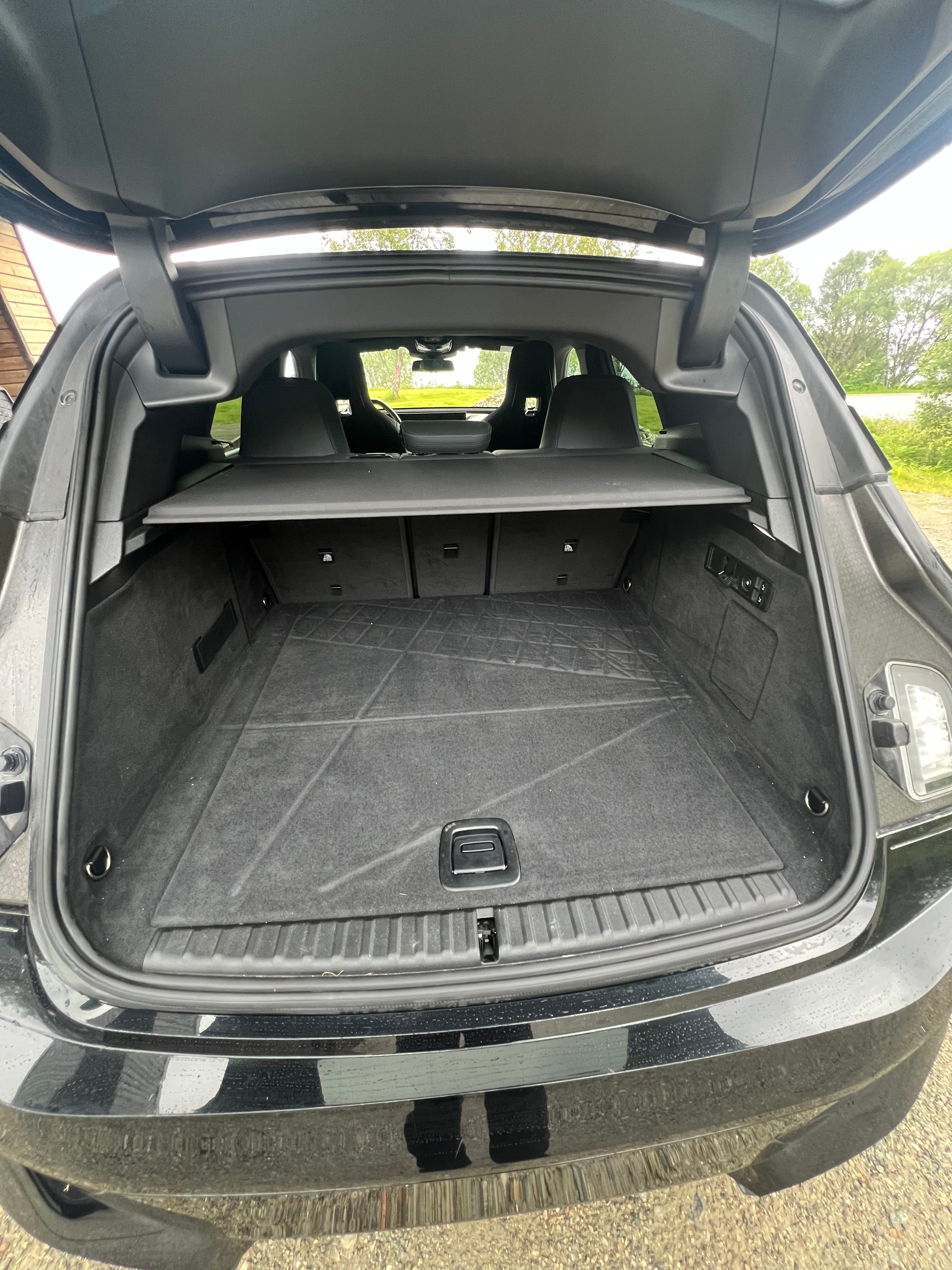 BMW iX xDrive50 mit Bluetooth-Audio