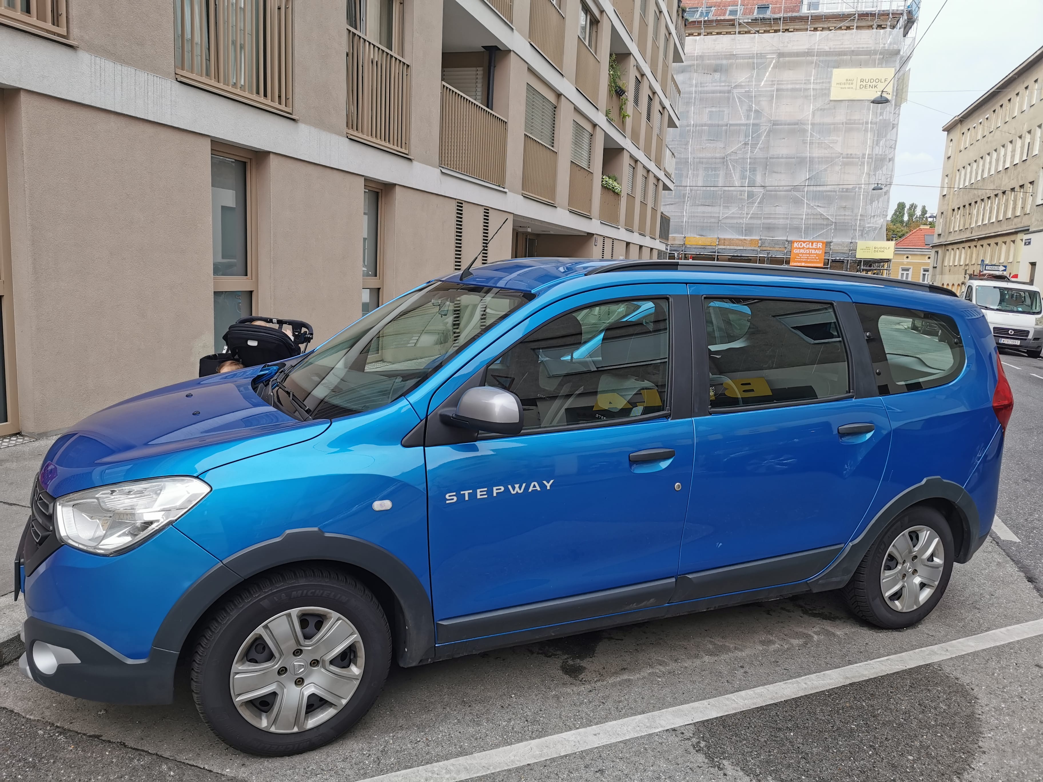 Dacia Lodgy, 2018, Super 95, 7 Sitze