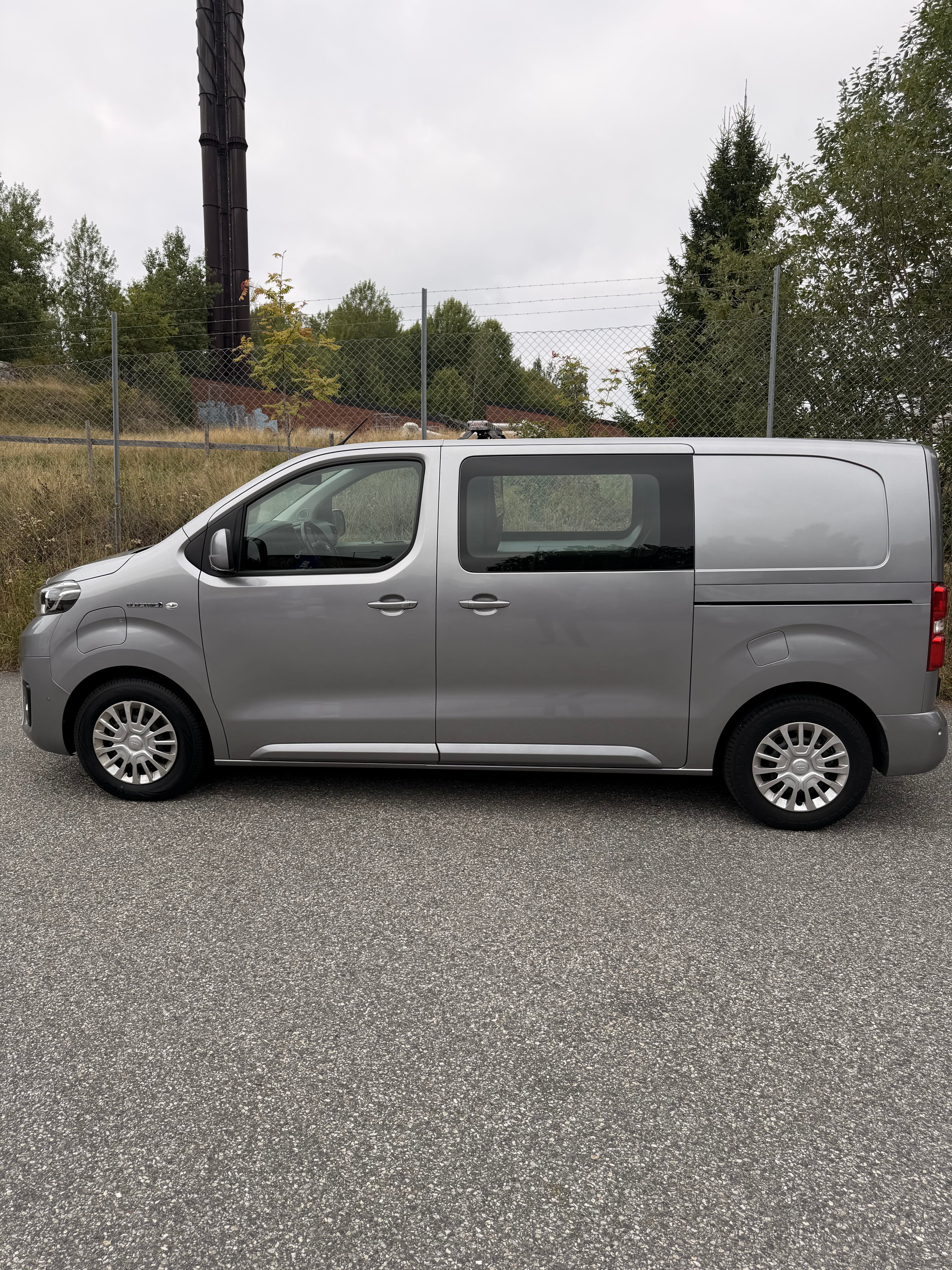 Toyota Proace Varebil 75kwt med Aircondition