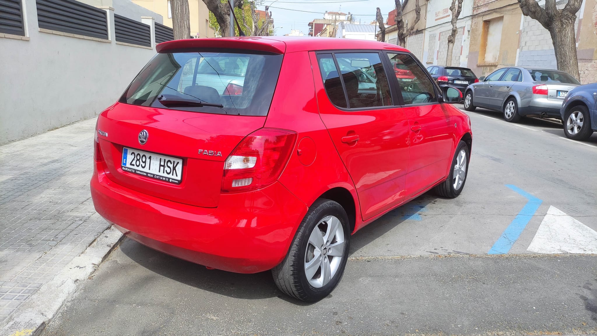 Skoda Fabia TSI Red mit Apple CarPlay