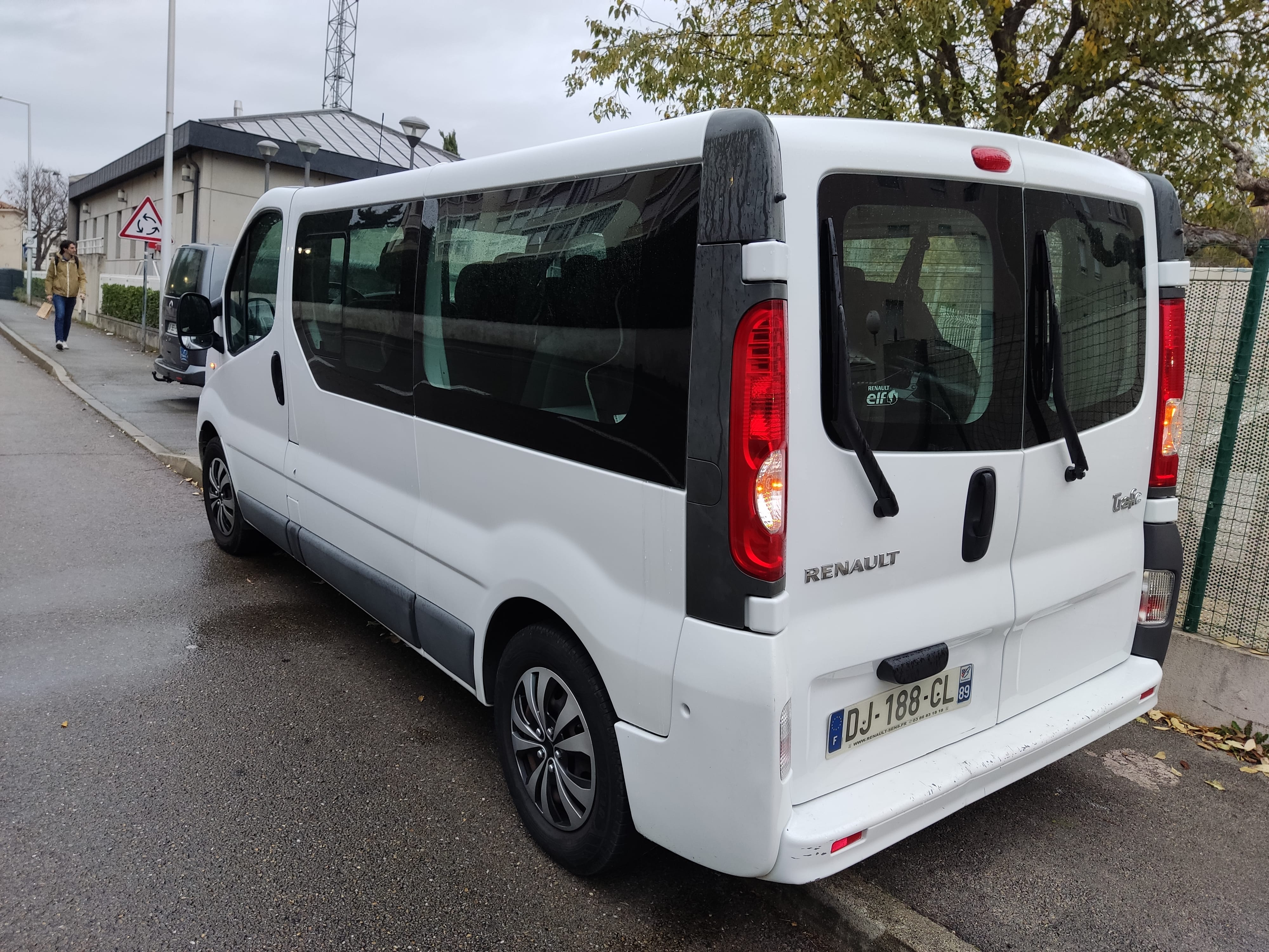 Renault Trafic Passenger mit Klimaanlage