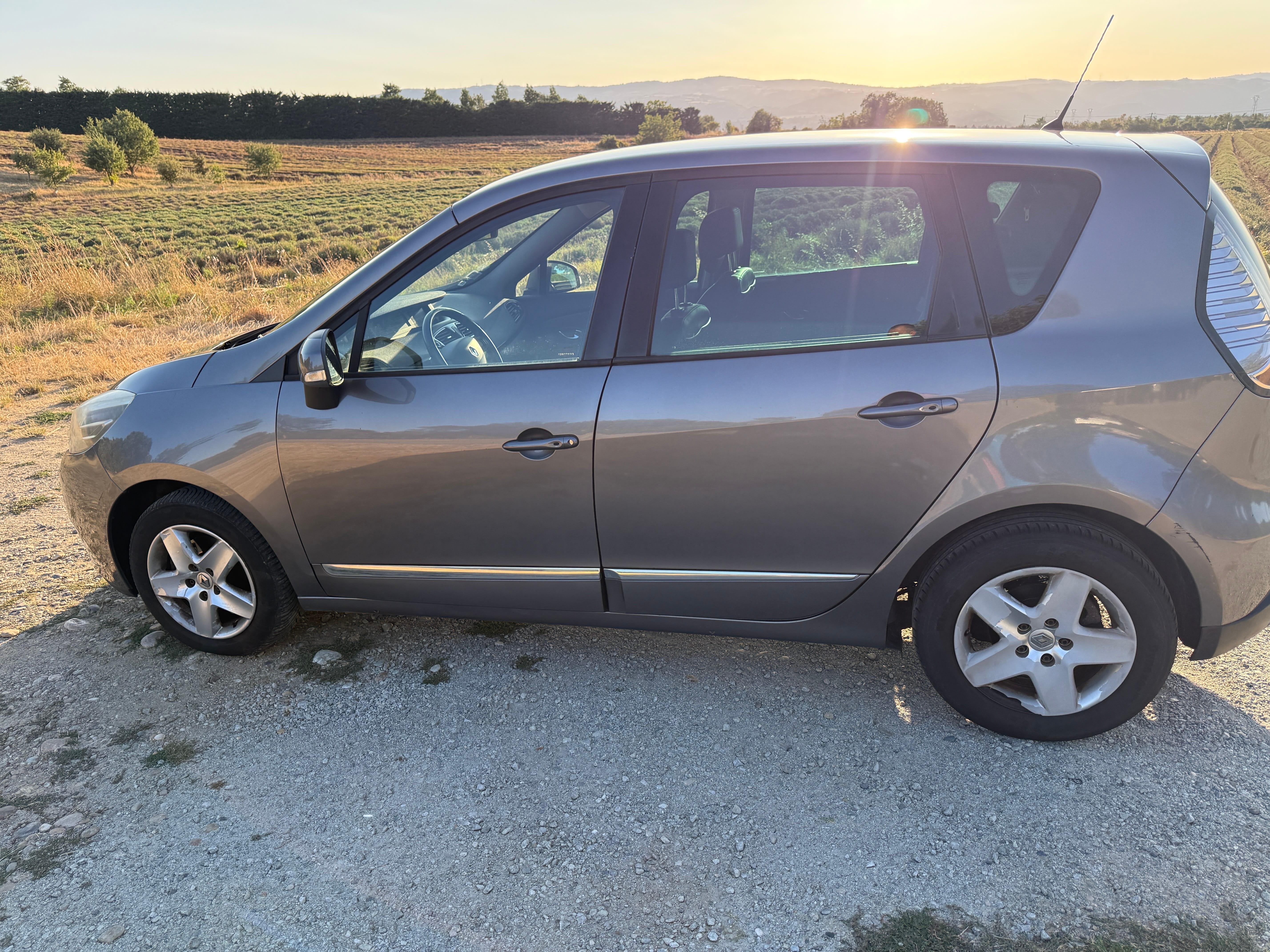 Renault Scenic avec Climatisation