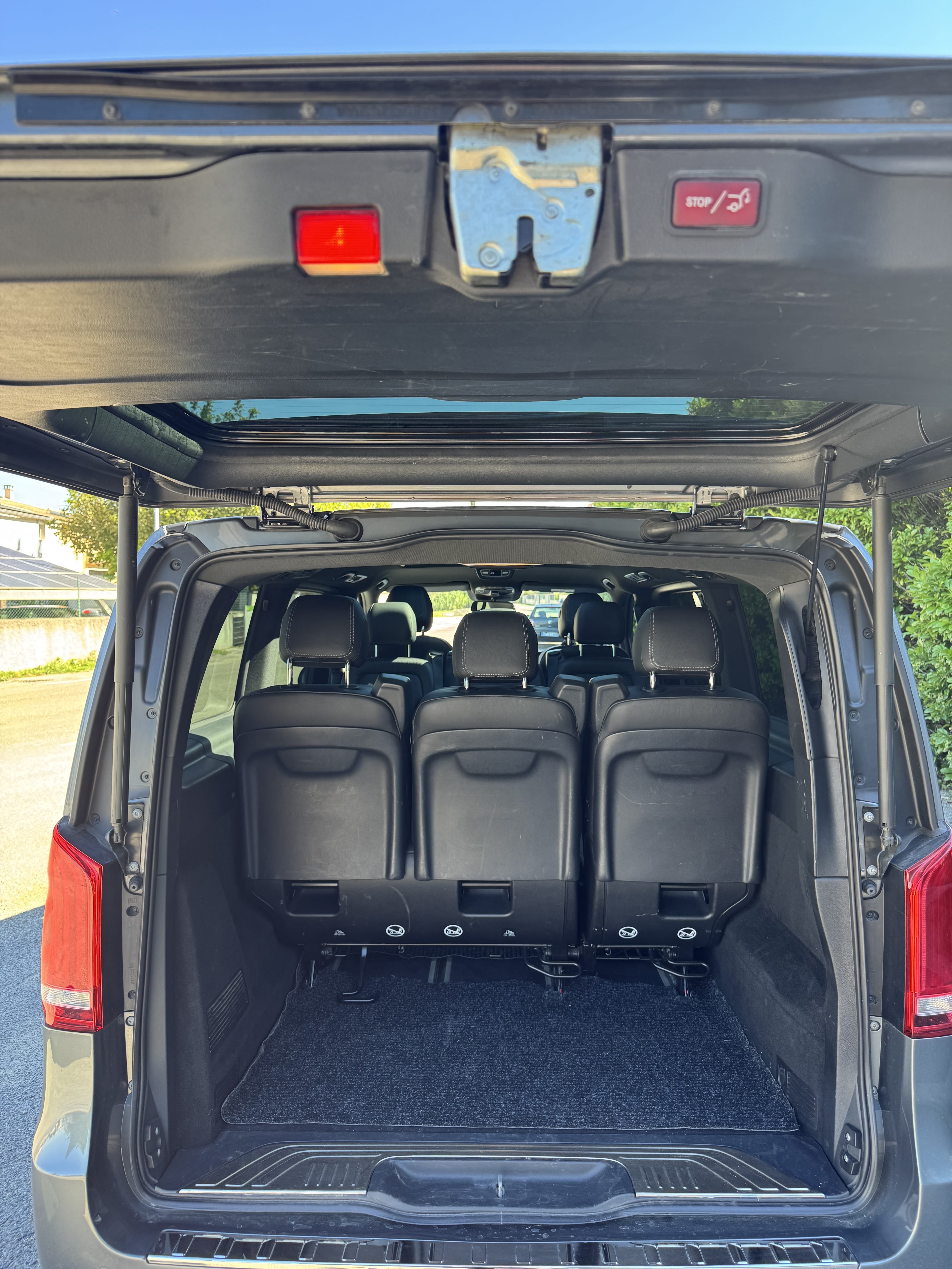 Mercedes-Benz EQV 100% Électrique 420kms de Mars à Octobre et 330kms de Novembre à Février en Eco conduite. avec Audio Bluetooth