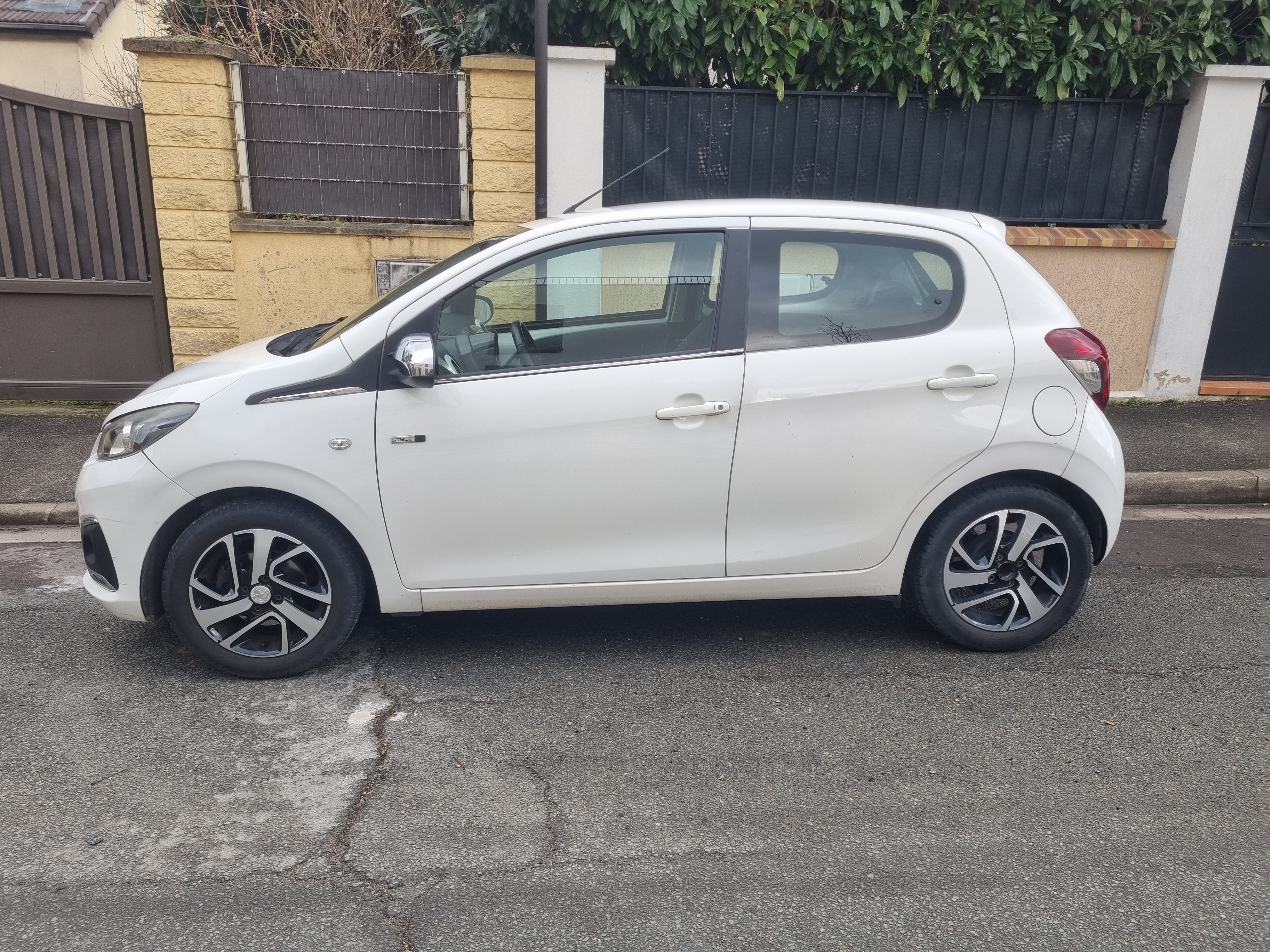 Peugeot 108 avec Climatisation