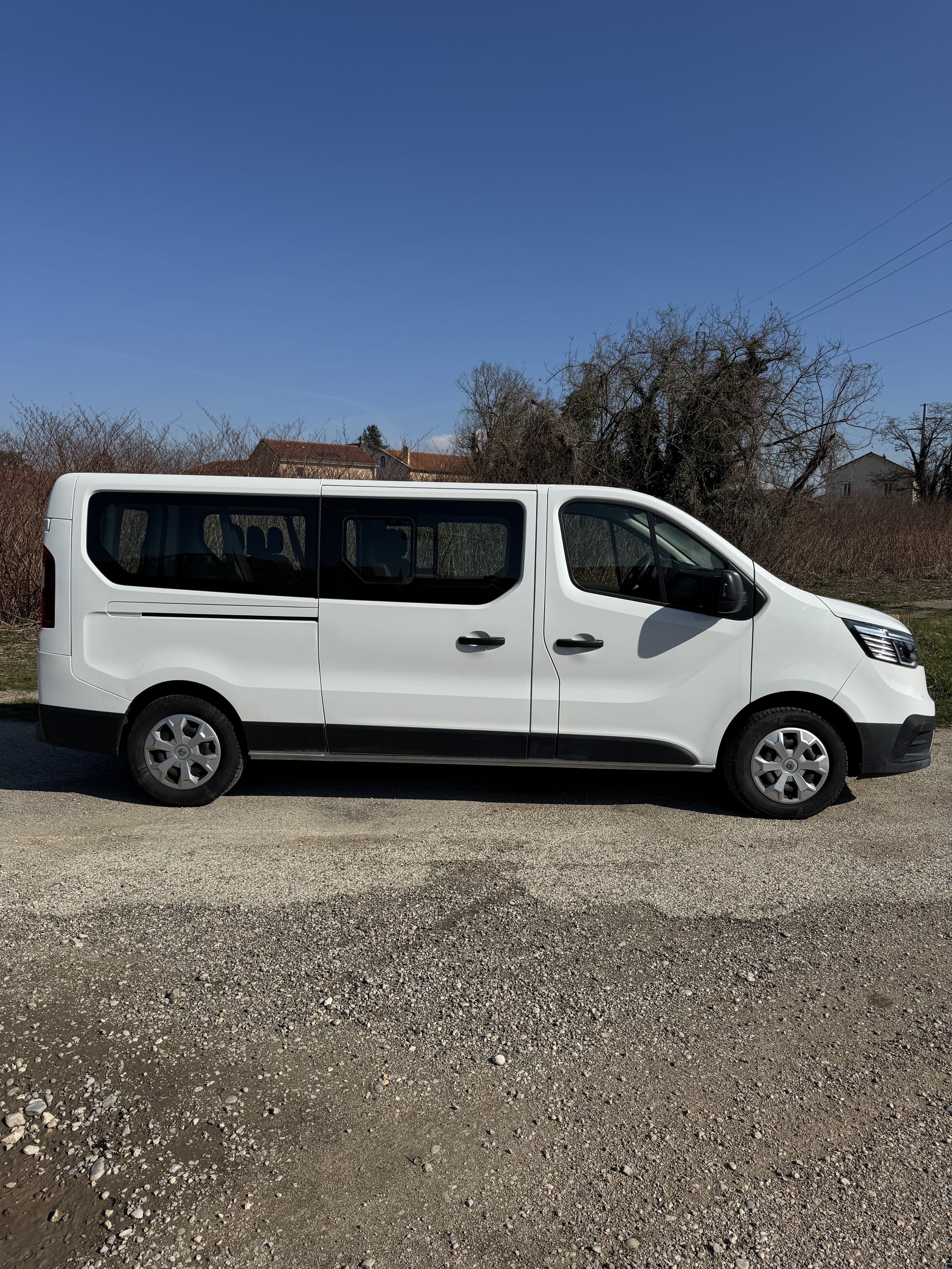 Renault Trafic 2.0 DCI 9 places 2021 mit Klimaanlage