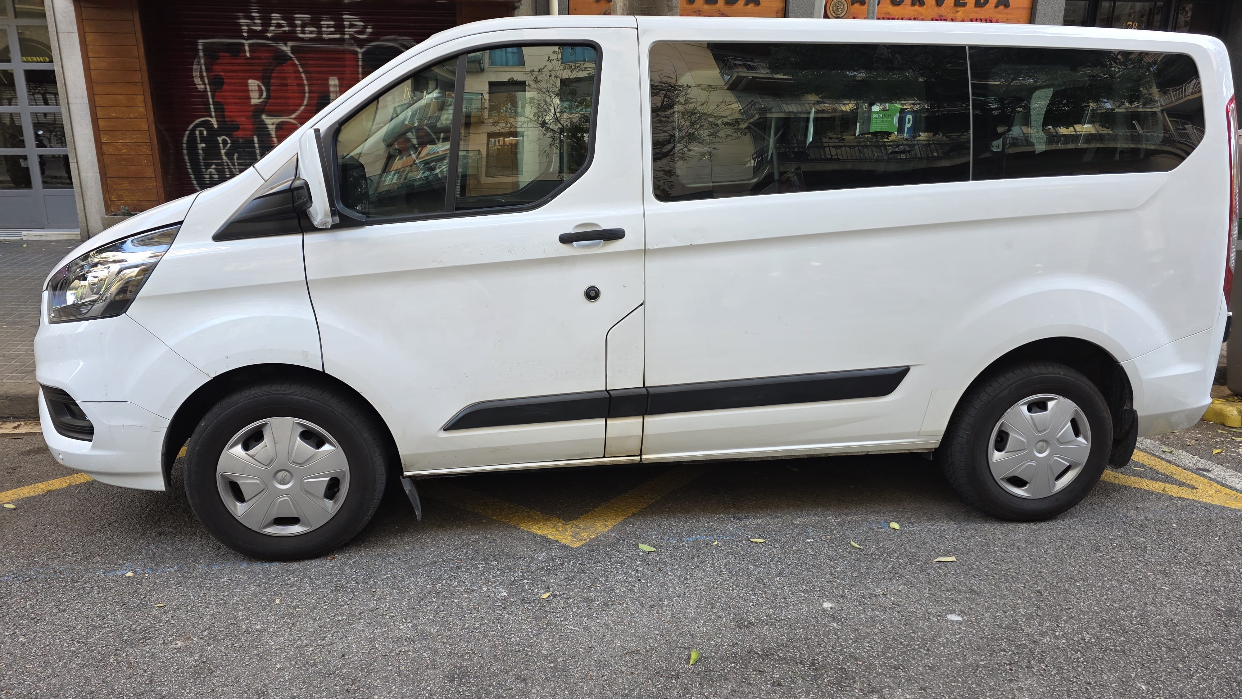Ford Transit Custom Kombi 9 plazas met Airco