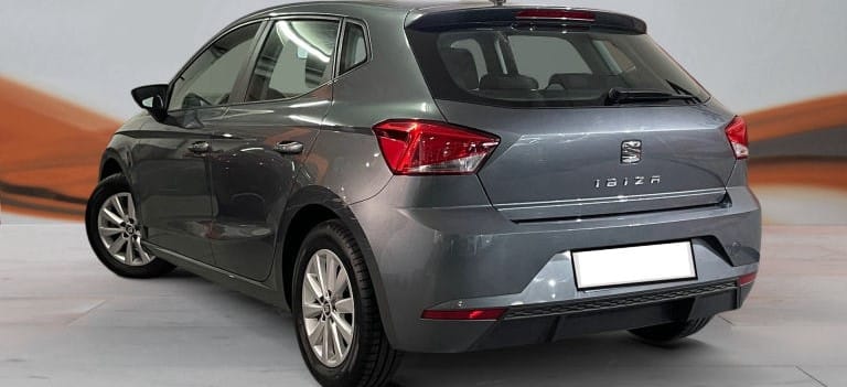 Seat Ibiza (Nuevo) mit Navigationsgerät