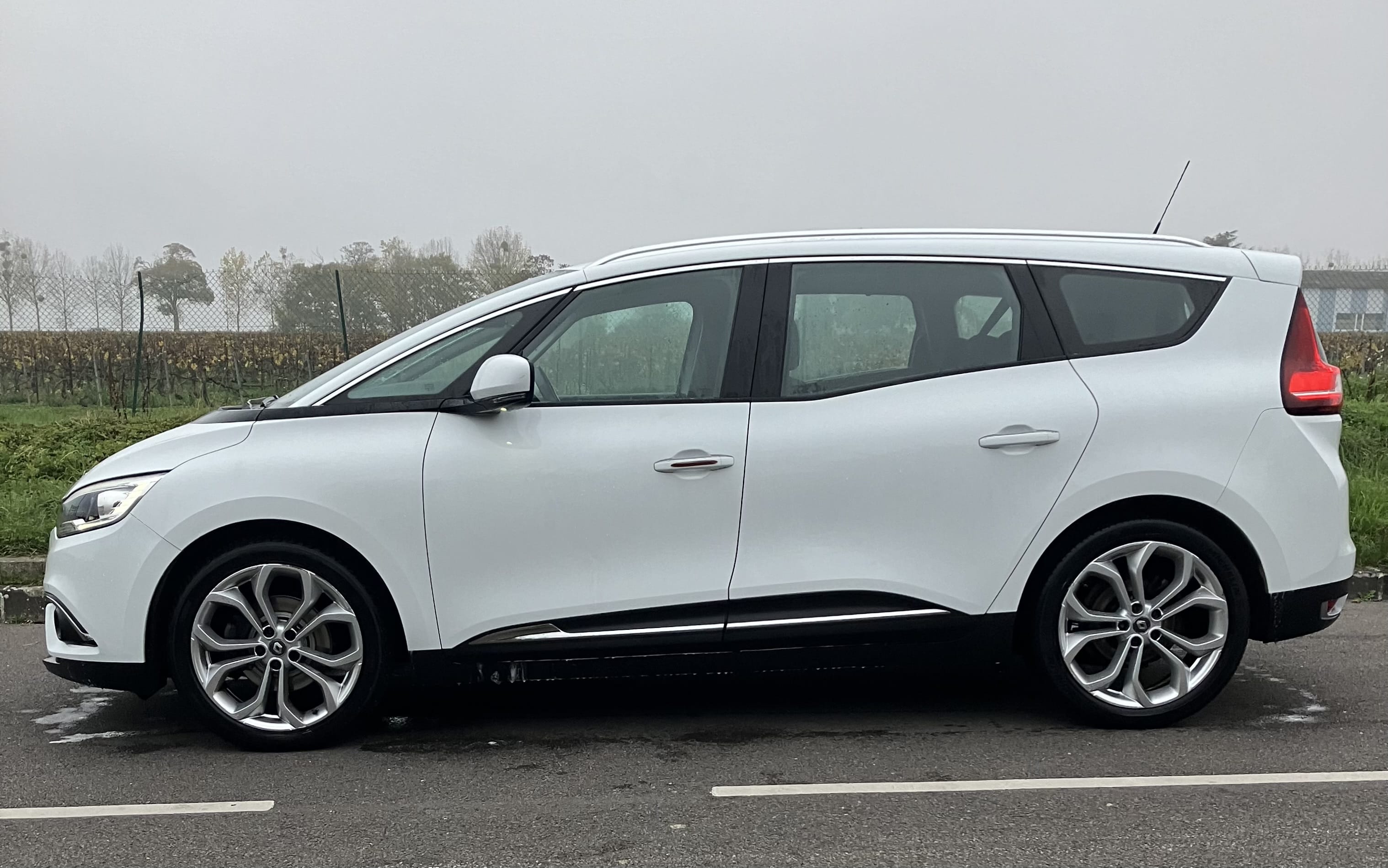Renault Scenic avec Climatisation
