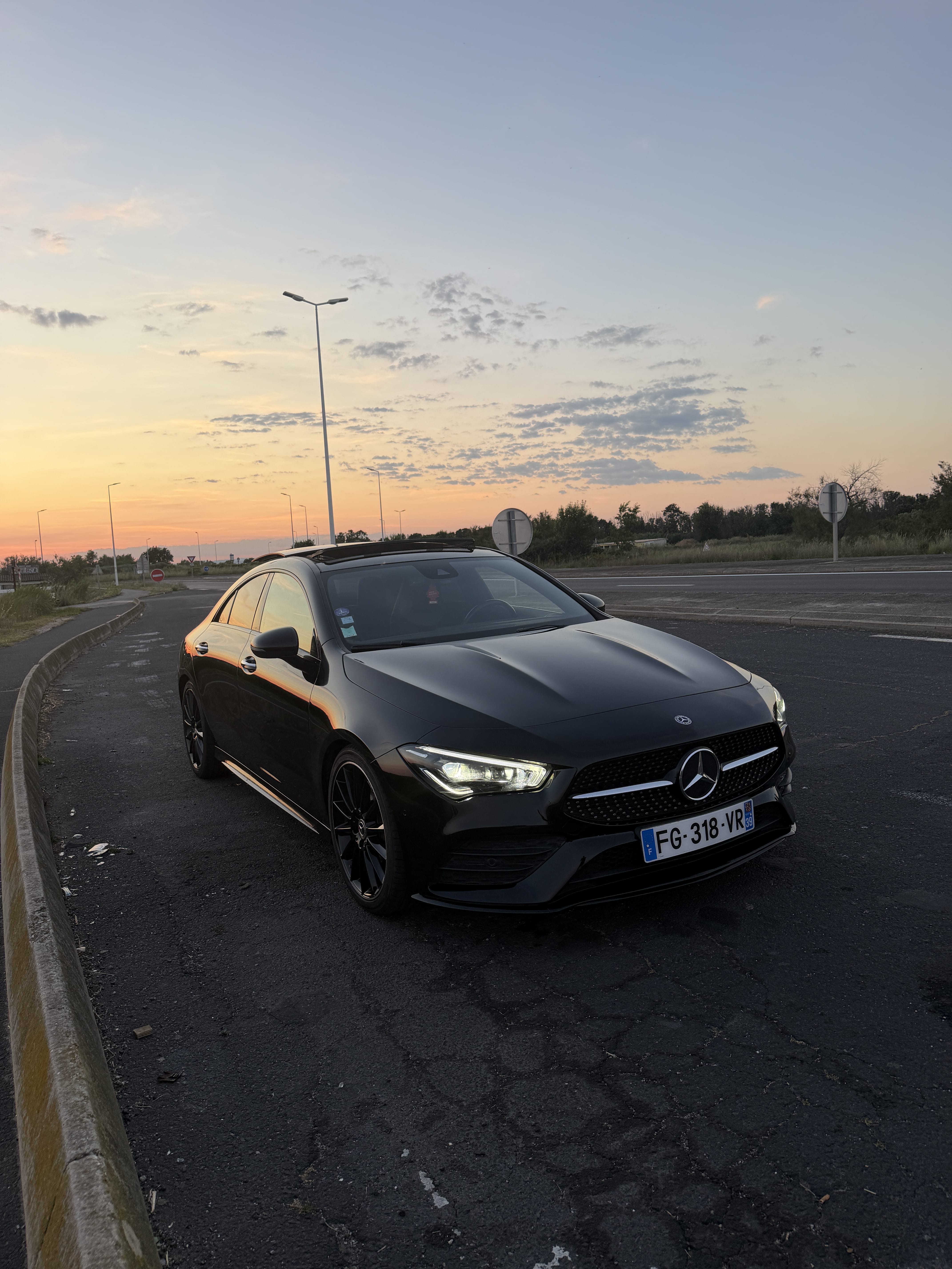 Mercedes-Benz CLA 200 avec Régulateur de vitesse
