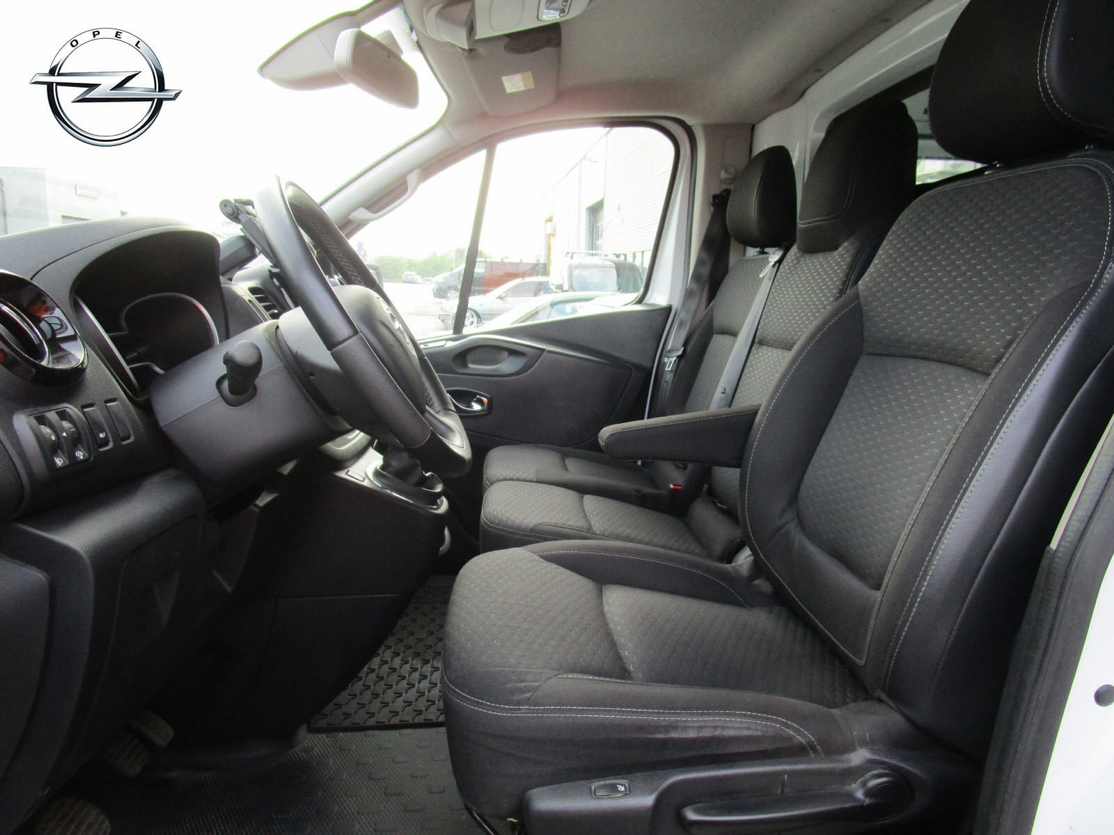 Opel Vivaro med GPS