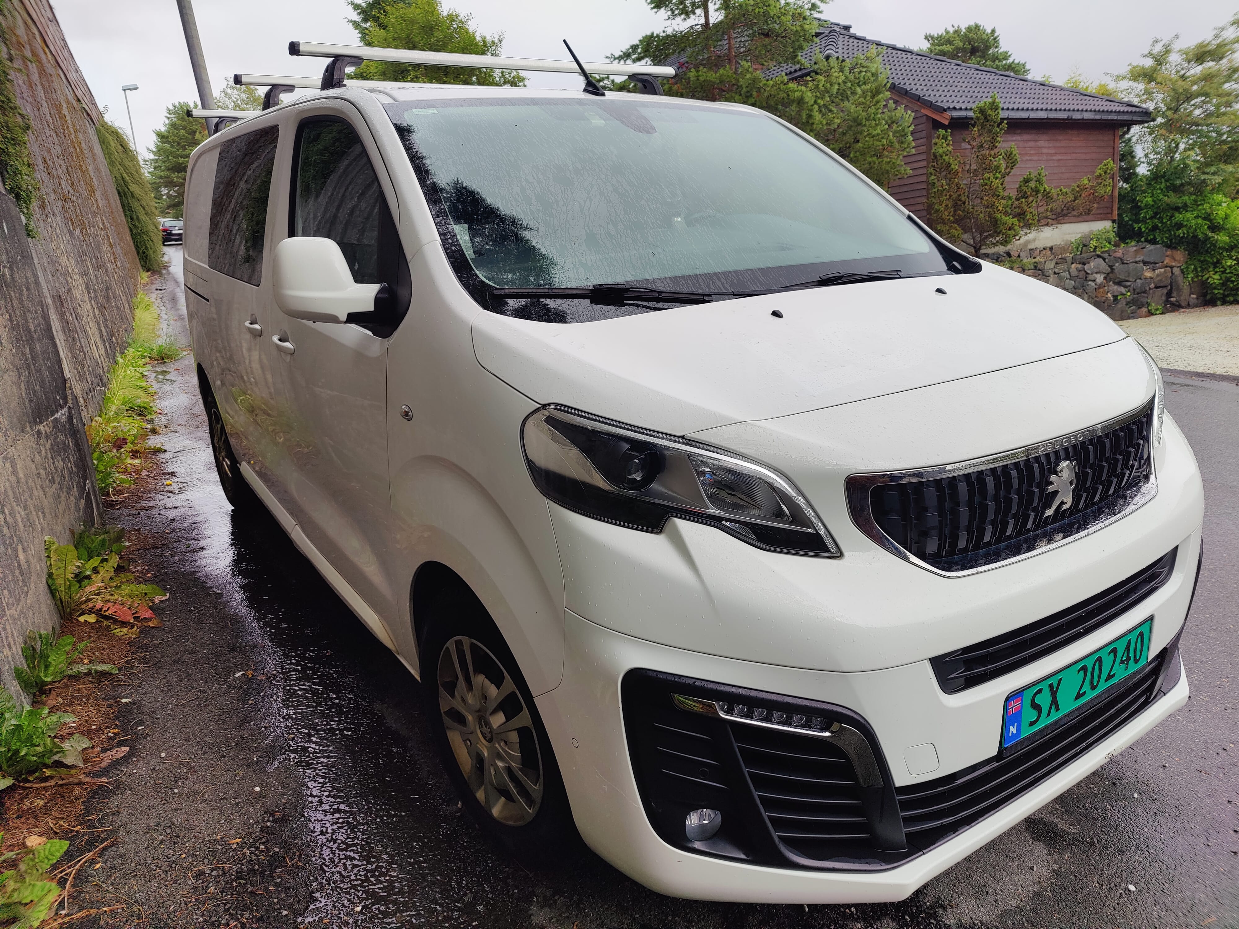 Peugeot Expert 2.0 BlueHDi med Bluetooth audio
