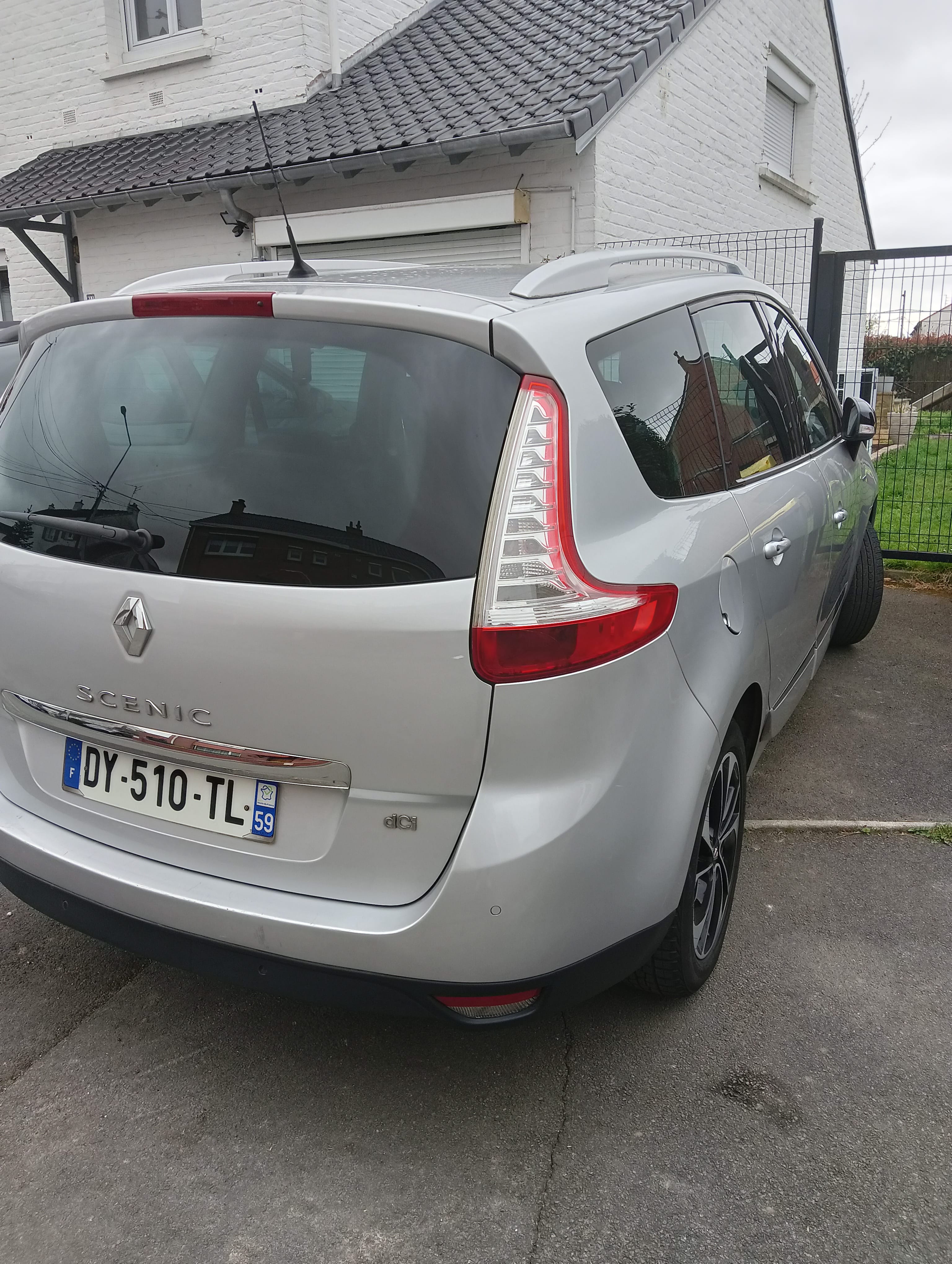 Renault Grand Scenic avec GPS