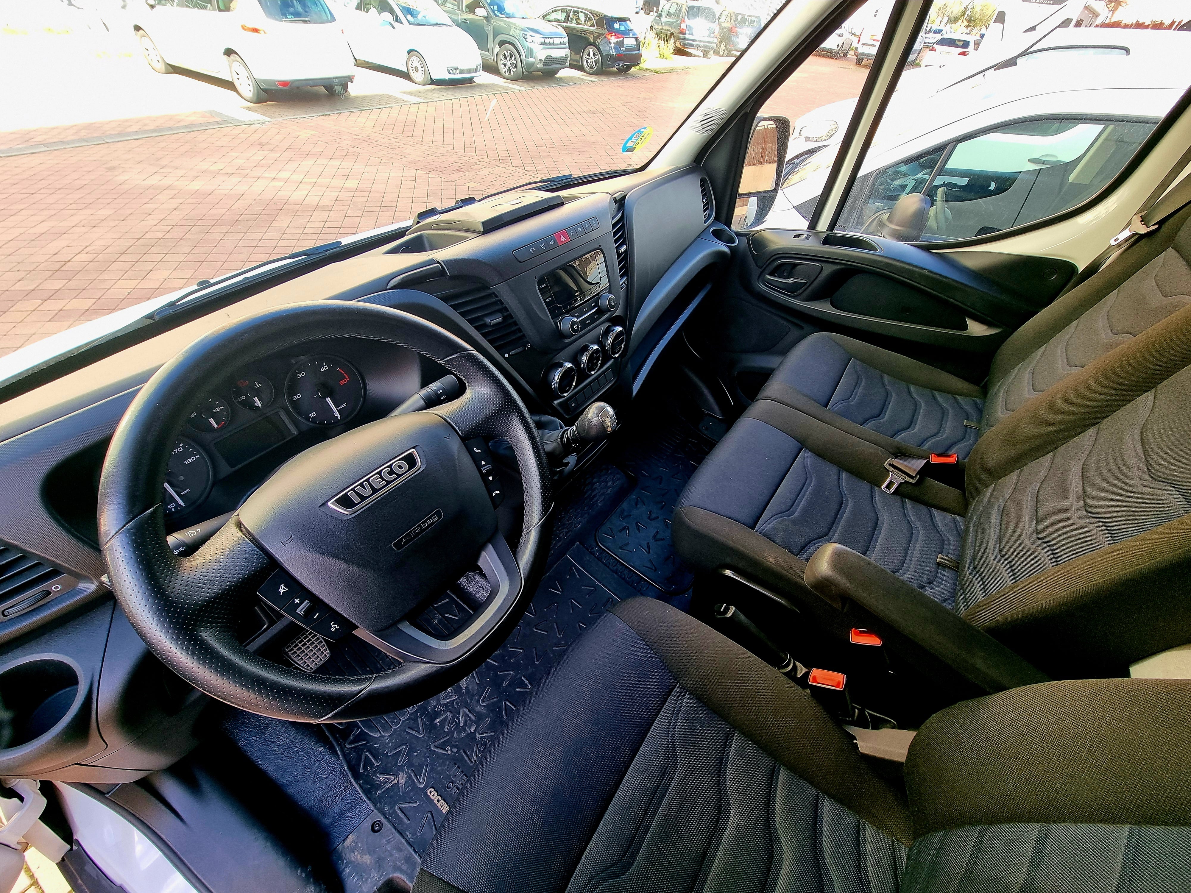 Iveco Daily con Silla infantil