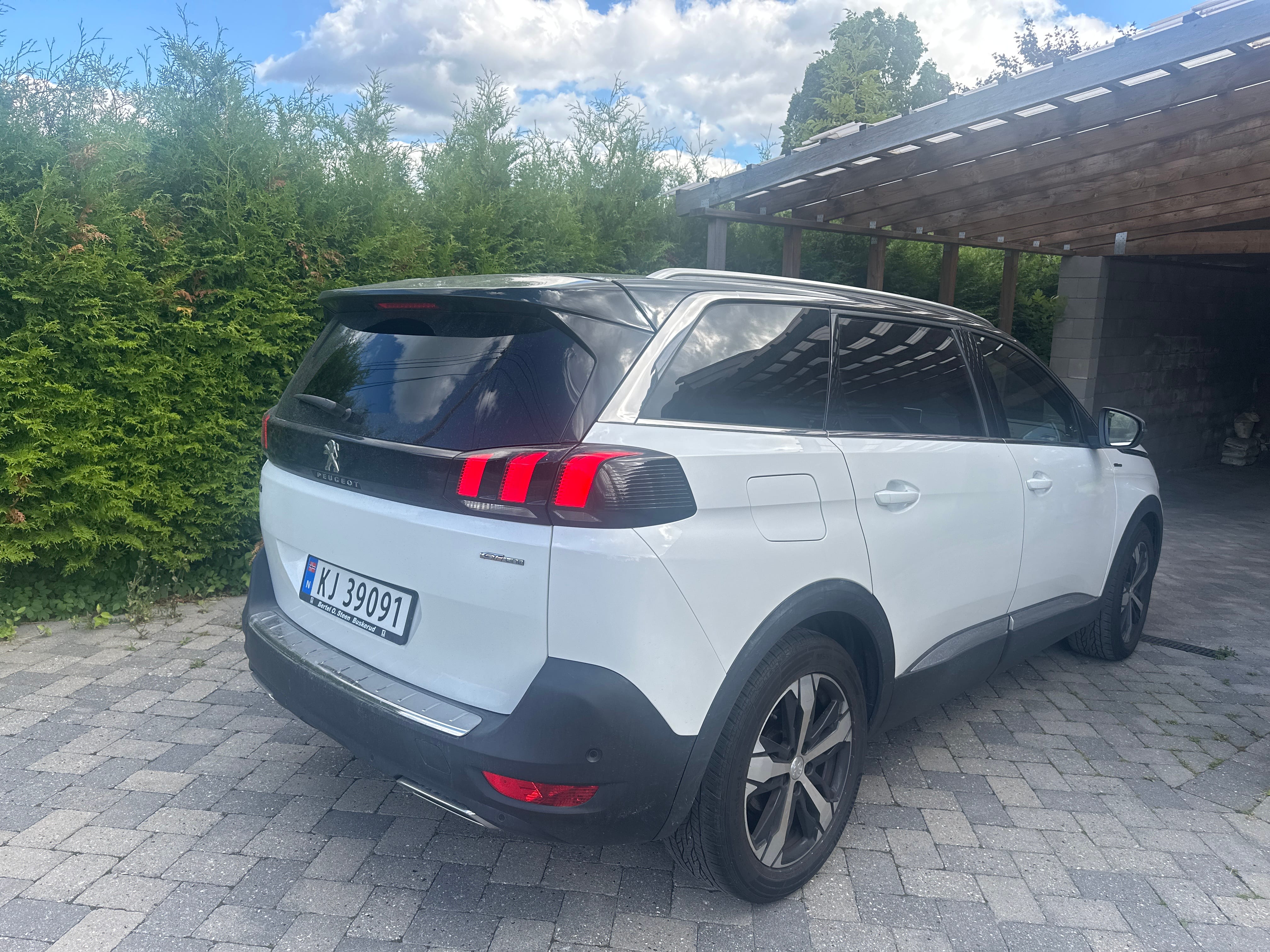 Peugeot 5008 med Ryggekamera